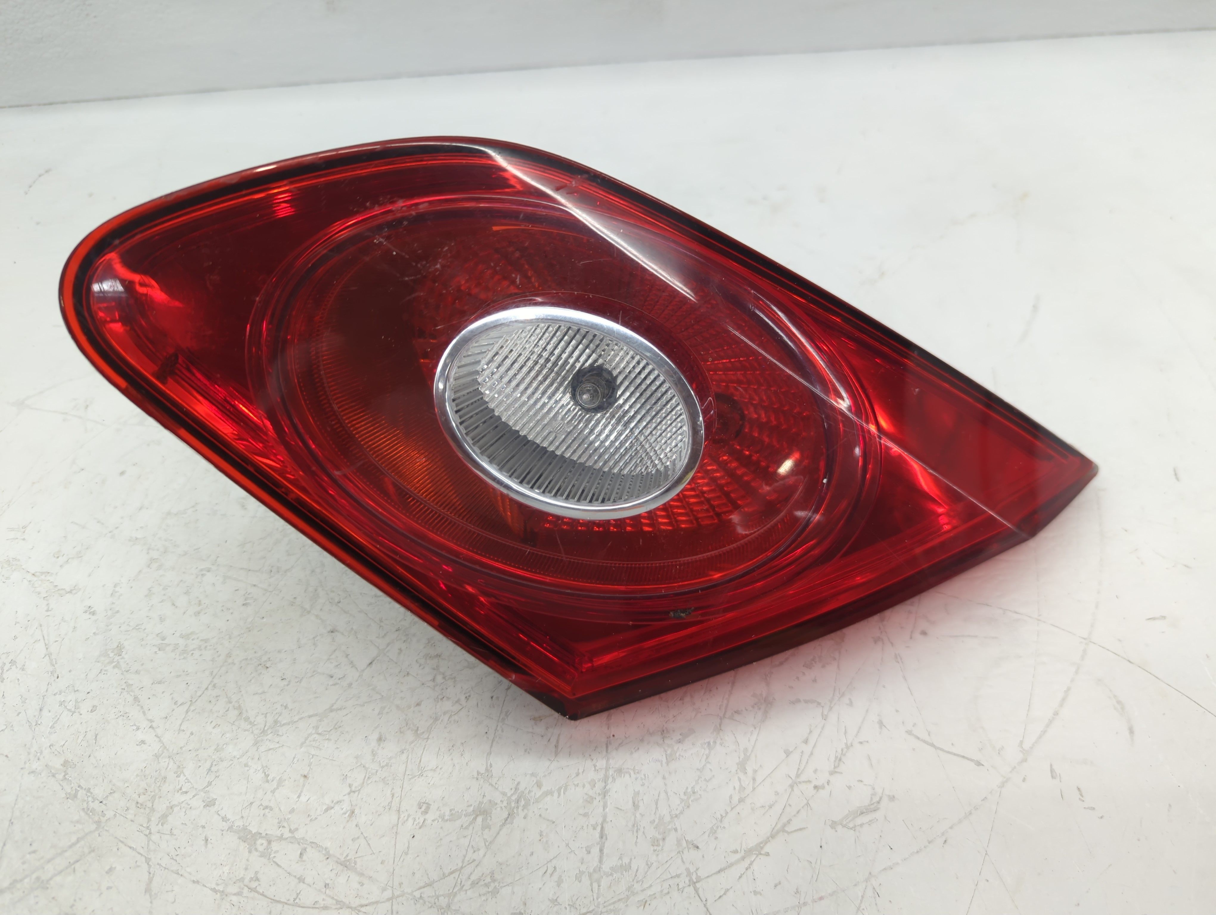 Picture of 2009-2012 Volkswagen Cc Passenger Right Side Tail Light Taillight Oem 1064455