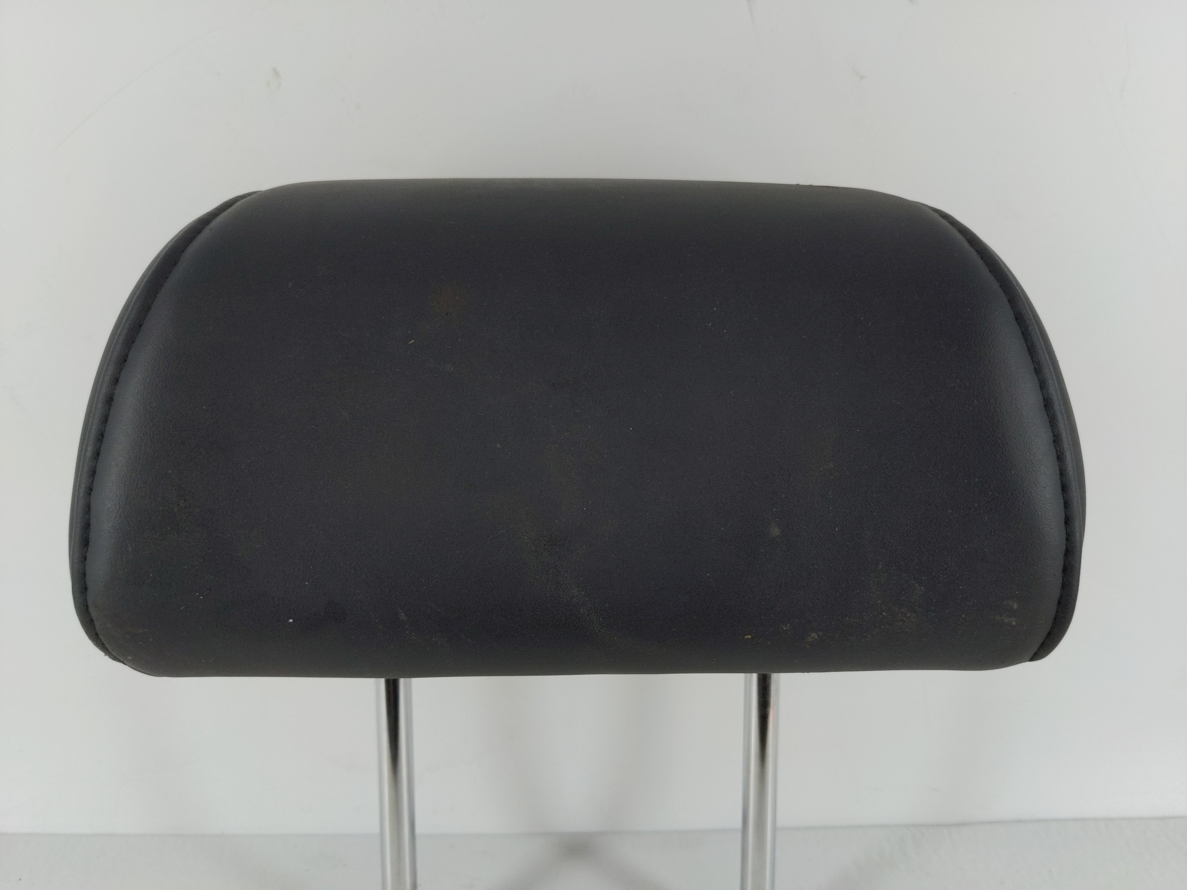2012-2017 Hyundai Azera Headrest Head Rest Rear Seat Black 1064511 - Oemusedautoparts1.com