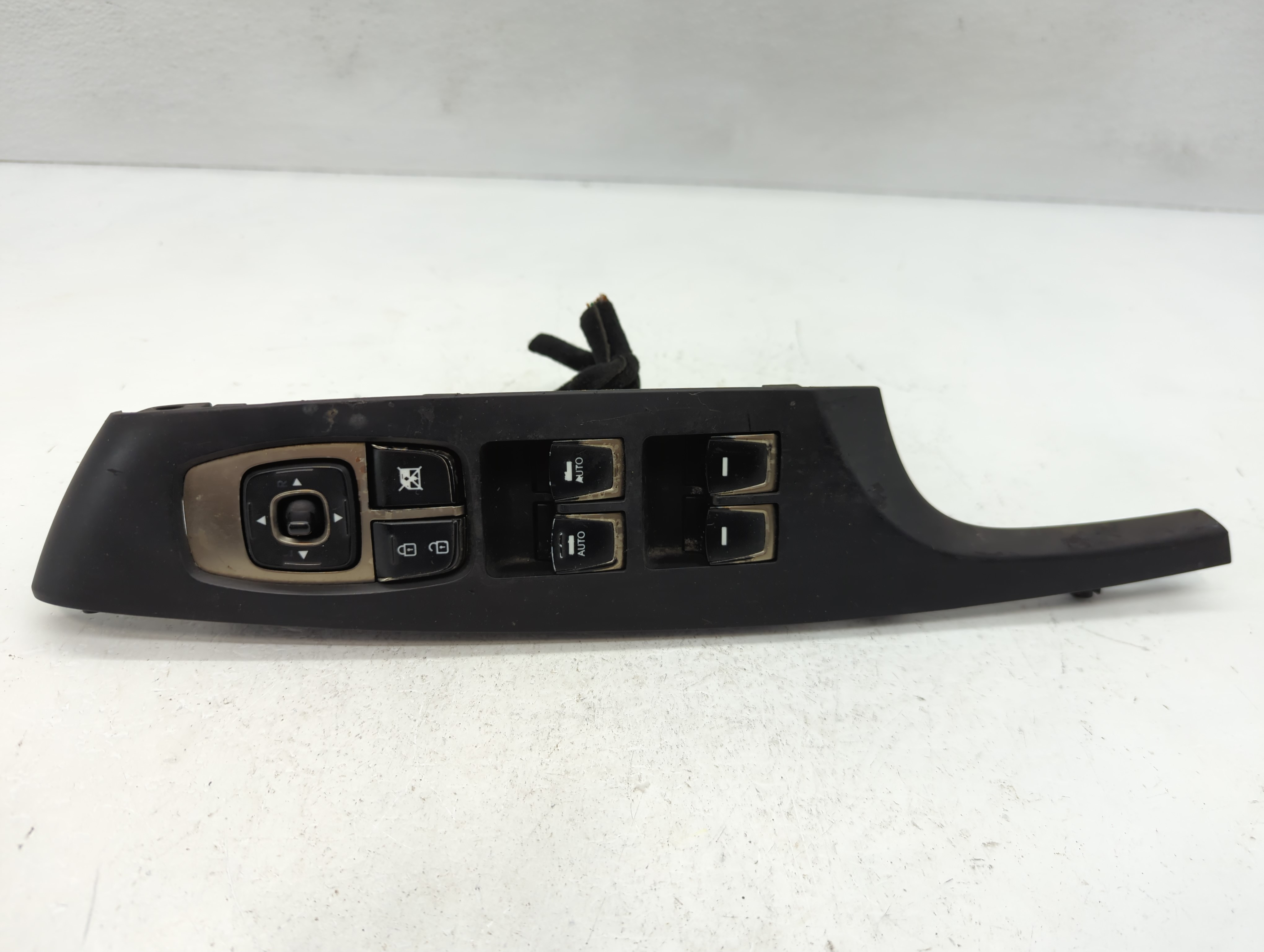 Picture of 2012-2013 Hyundai Azera Driver Left Door Master Power Window Switch 1064547