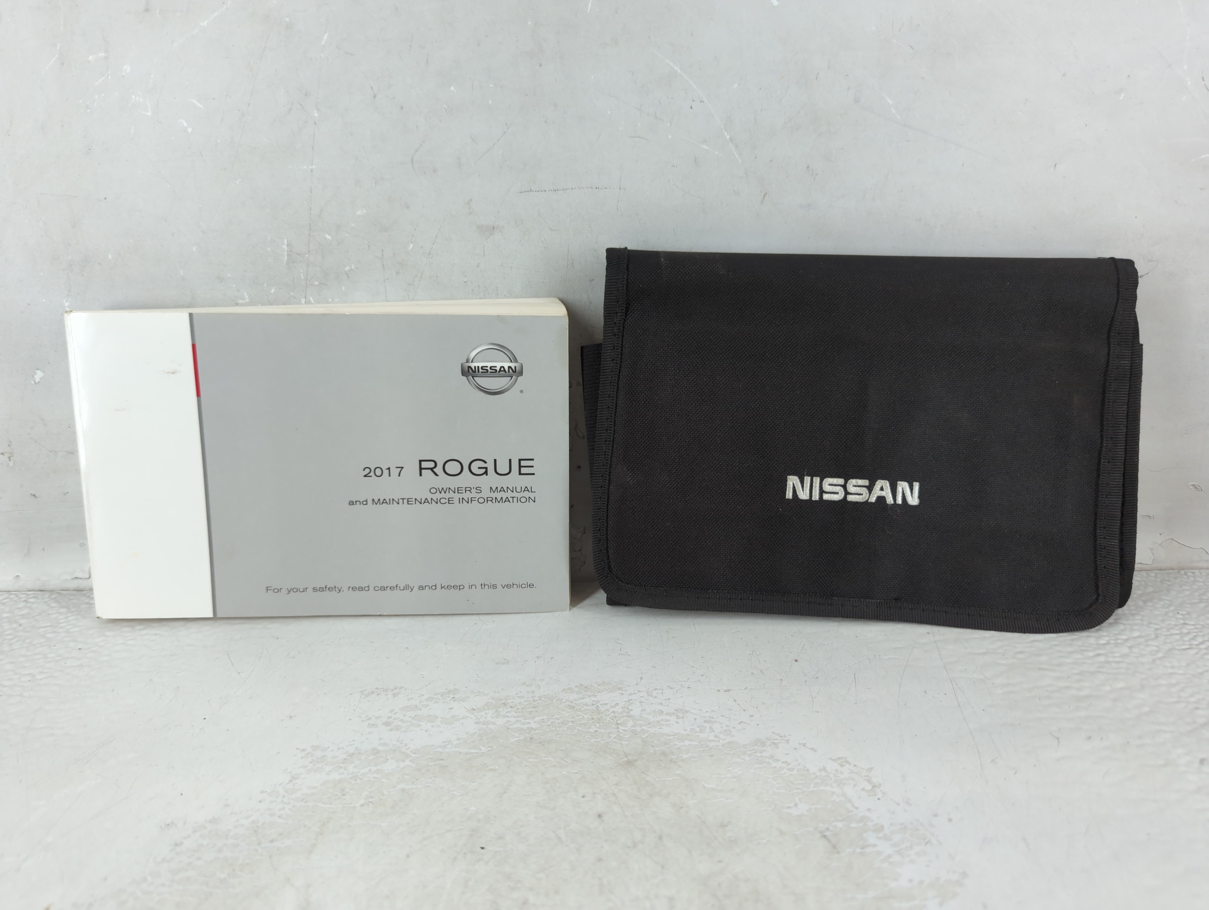 2017 Nissan Rogue Owners Manual Book Guide 1064591 - Oemusedautoparts1.com