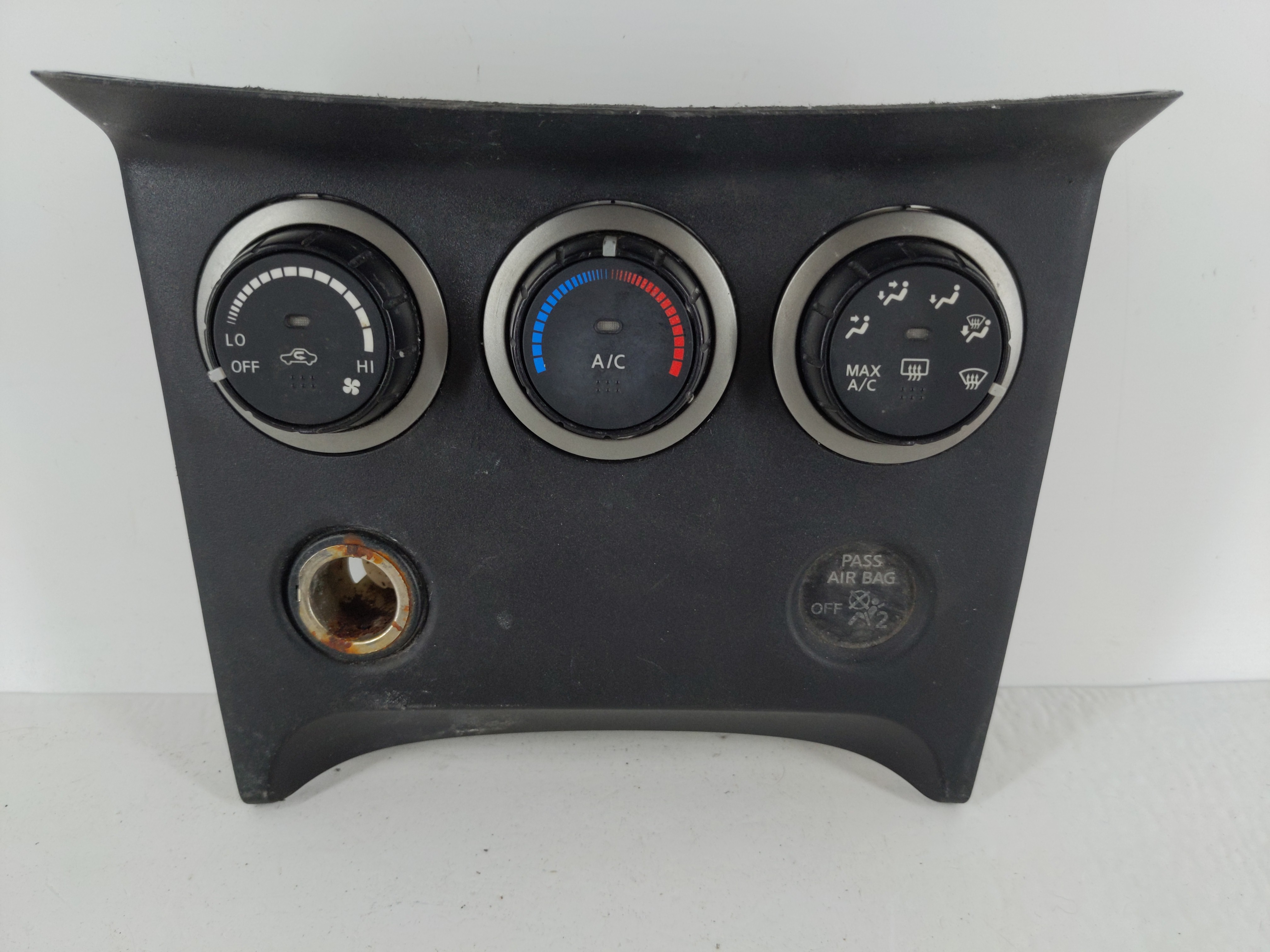 Picture of 2008-2010 Nissan Rogue Ac Heater Climate Control Temperature Oem 1064809
