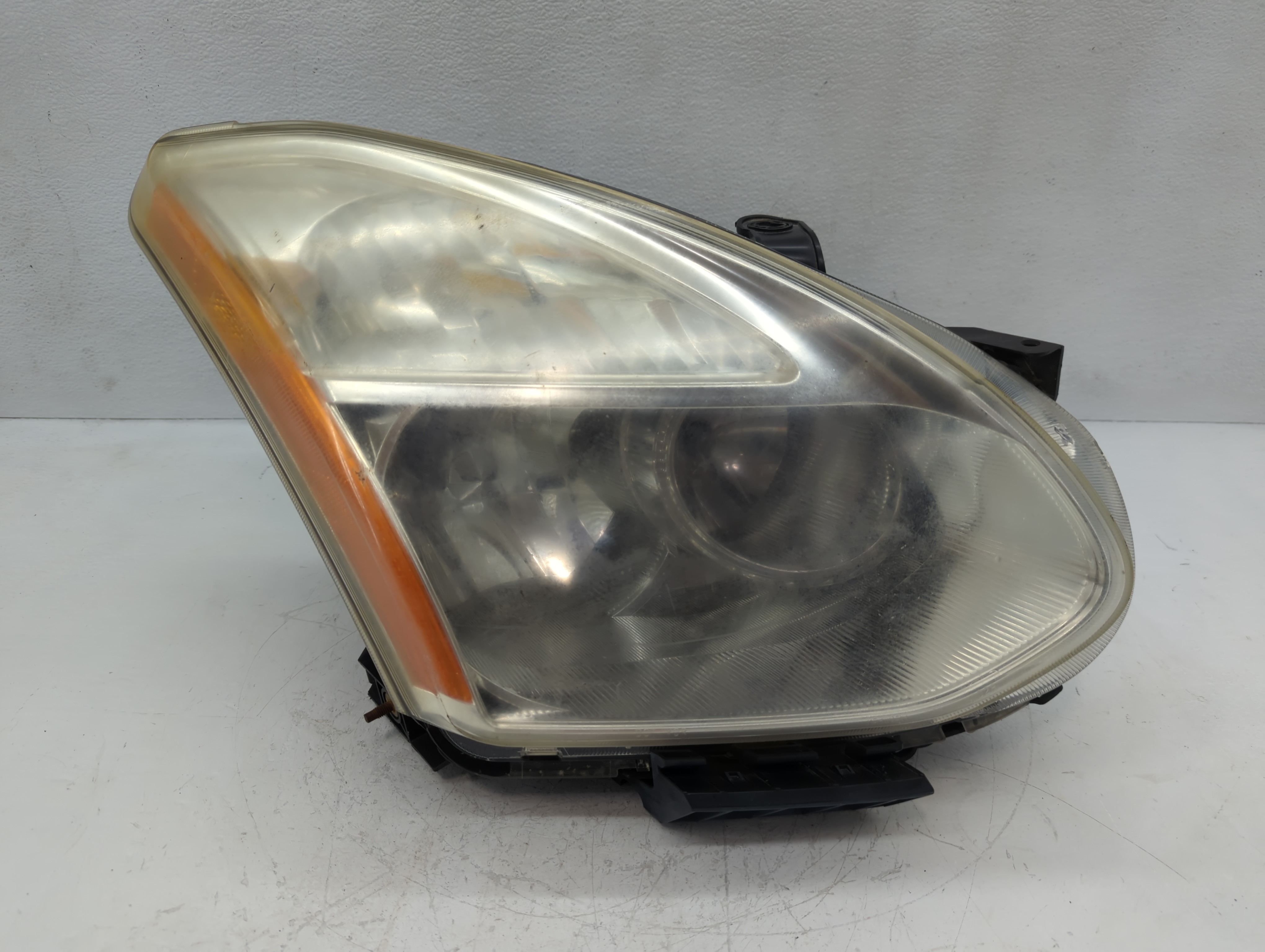 Picture of 2008-2010 Nissan Rogue Passenger Right Oem Head Light Headlight Lamp 1064816