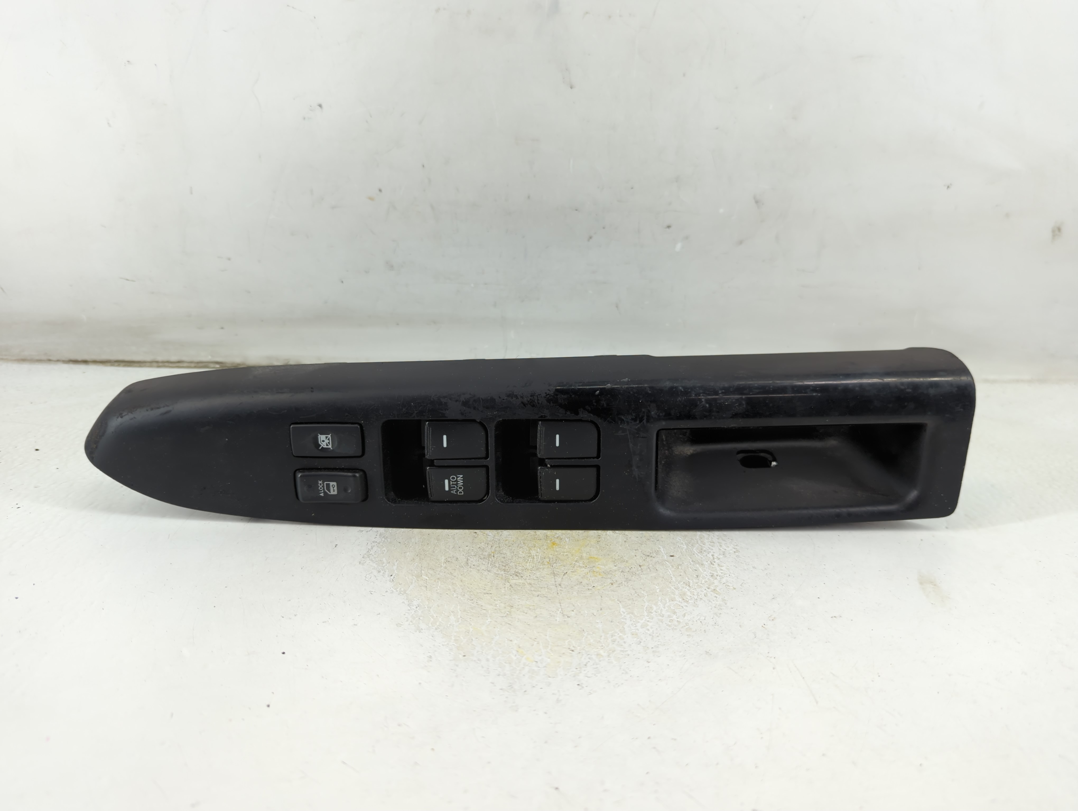 2010-2013 Kia Soul Driver Left Door Master Power Window Switch 1064988 - Oemusedautoparts1.com