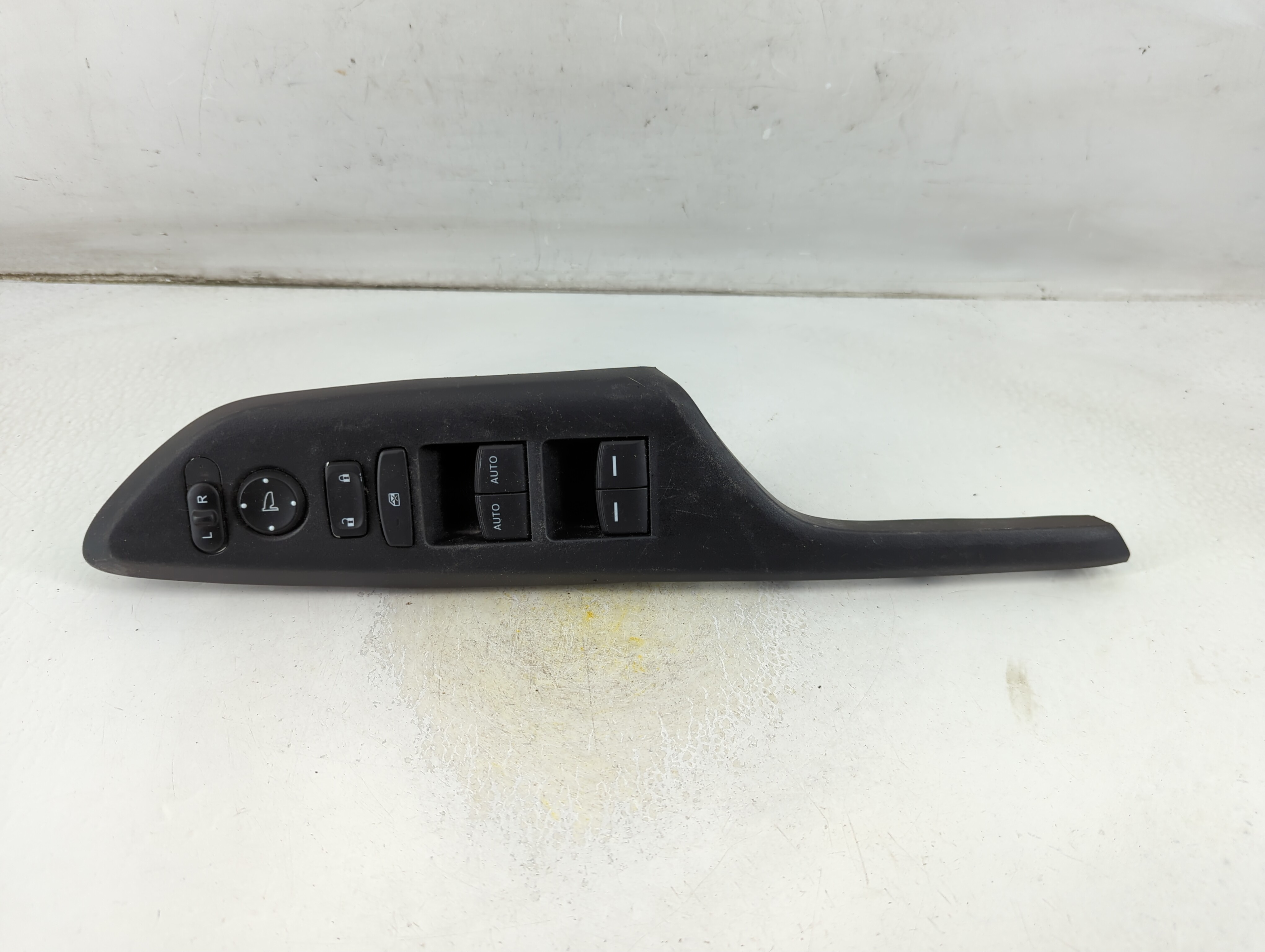 2016-2021 Honda Civic Driver Left Door Master Power Window Switch 1064992 - Oemusedautoparts1.com