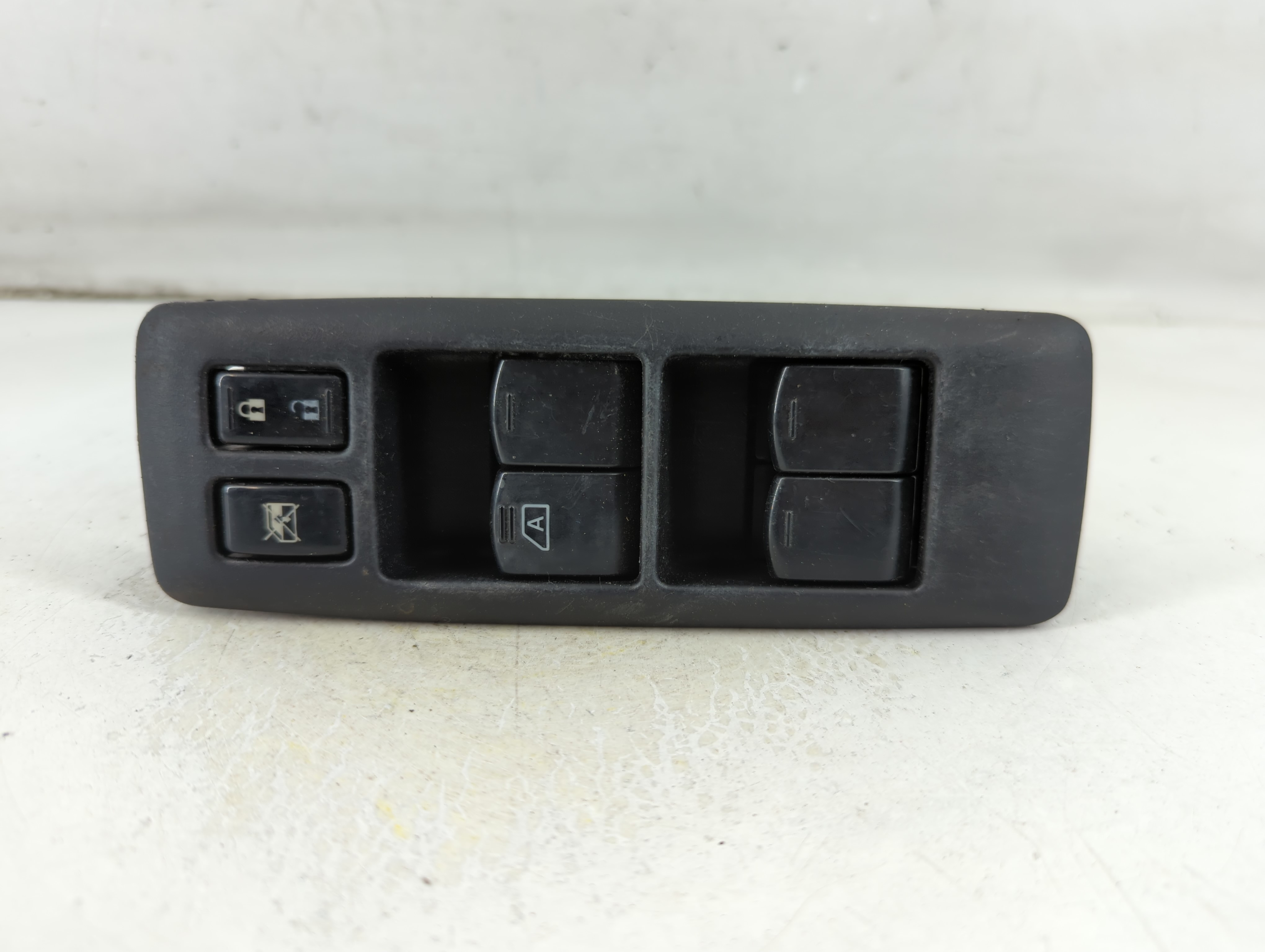 2011-2015 Nissan Rogue Driver Left Door Master Power Window Switch 1064998 - Oemusedautoparts1.com