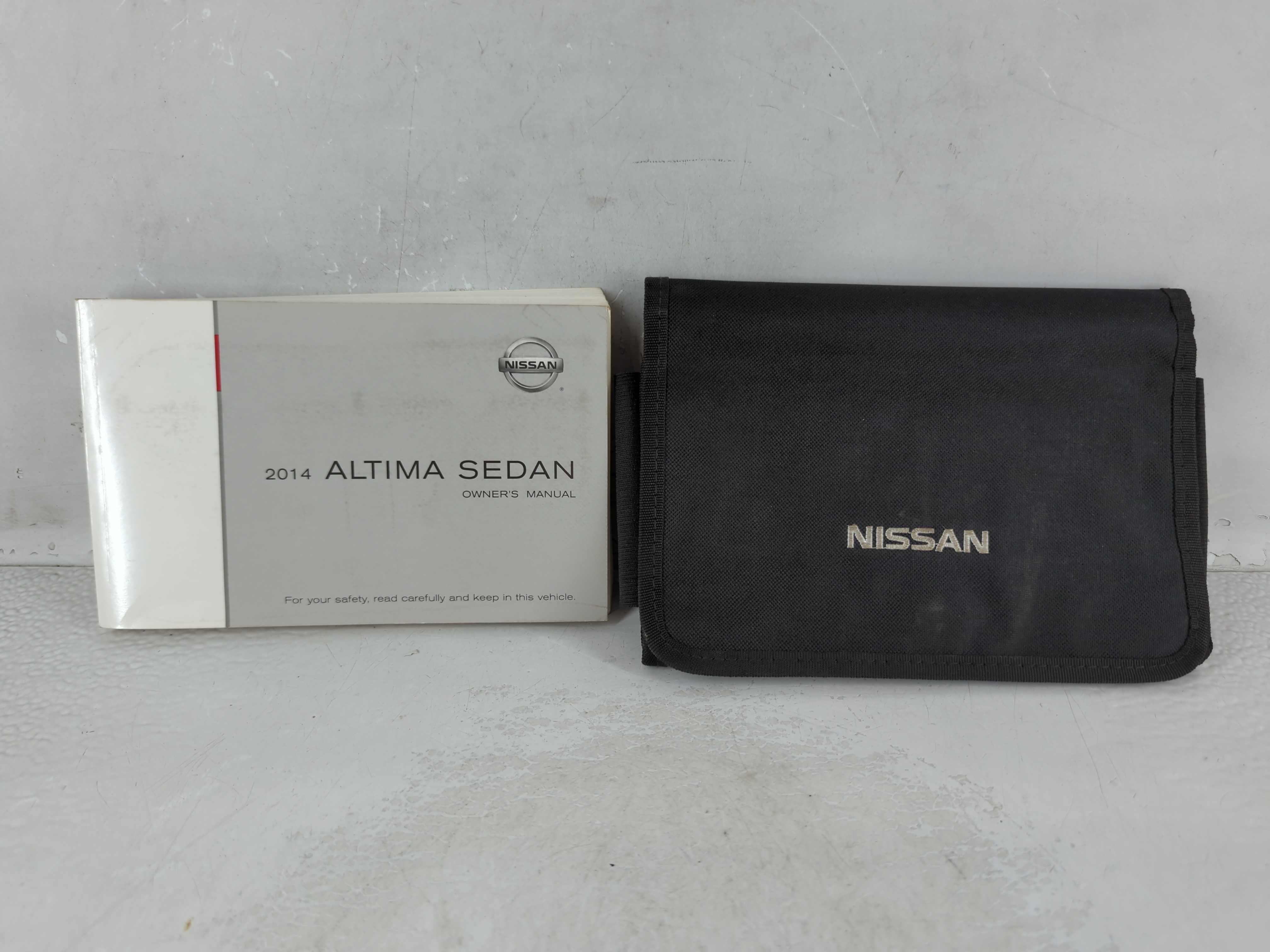 Picture of 2014 Nissan Altima Owners Manual Book Guide 1065022