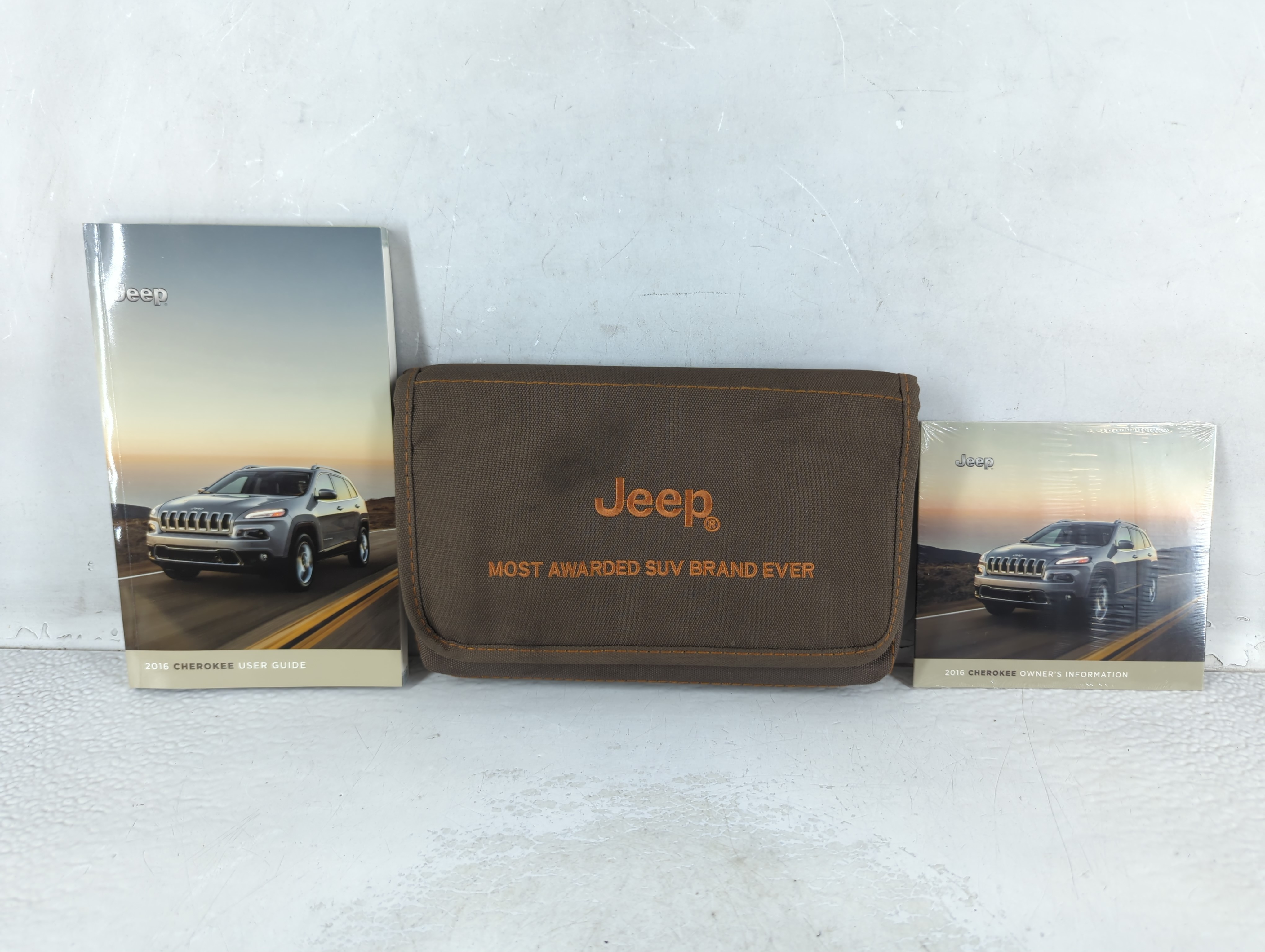 2016 Jeep Cherokee Owners Manual Book Guide 1065024 - Oemusedautoparts1.com