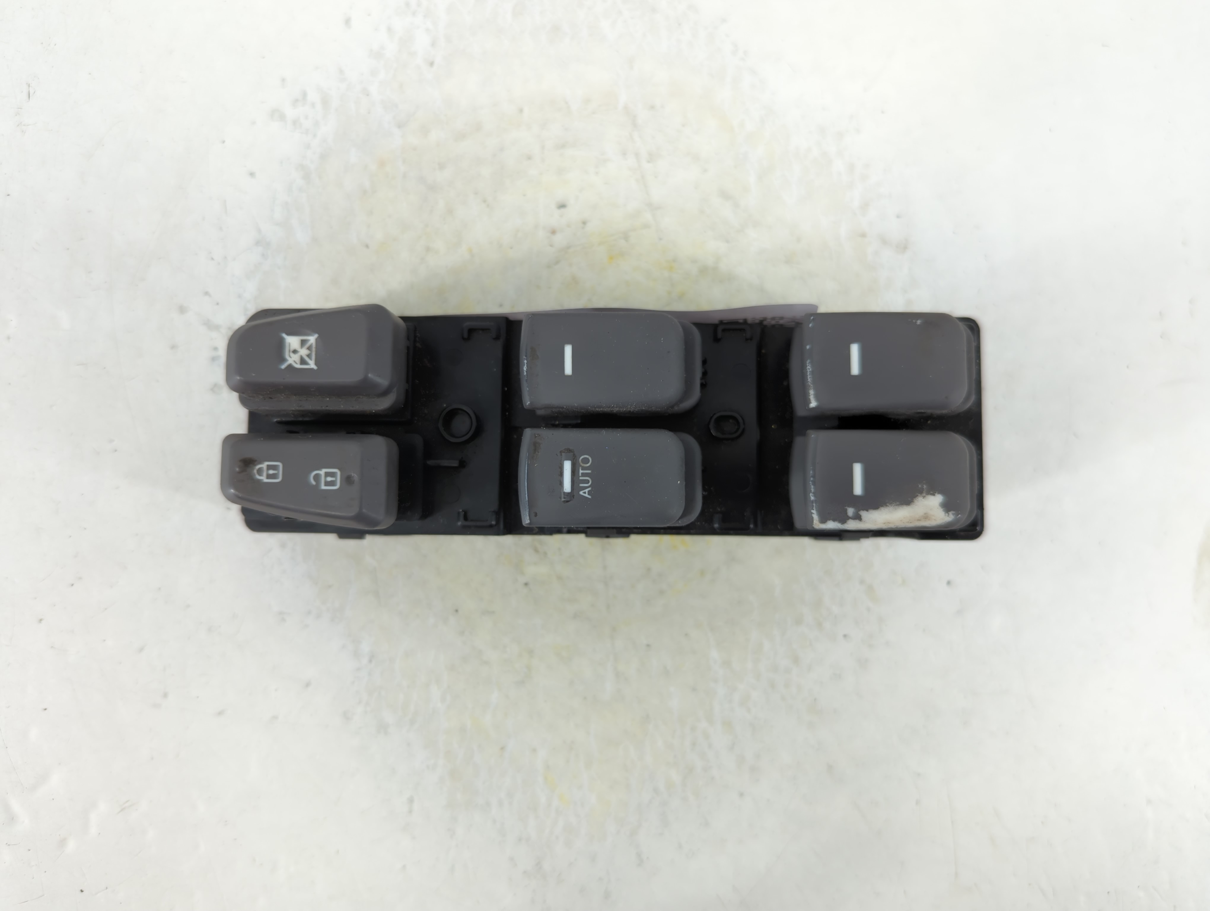 Picture of 2011-2015 Hyundai Sonata Driver Left Door Master Power Window Switch 1065056