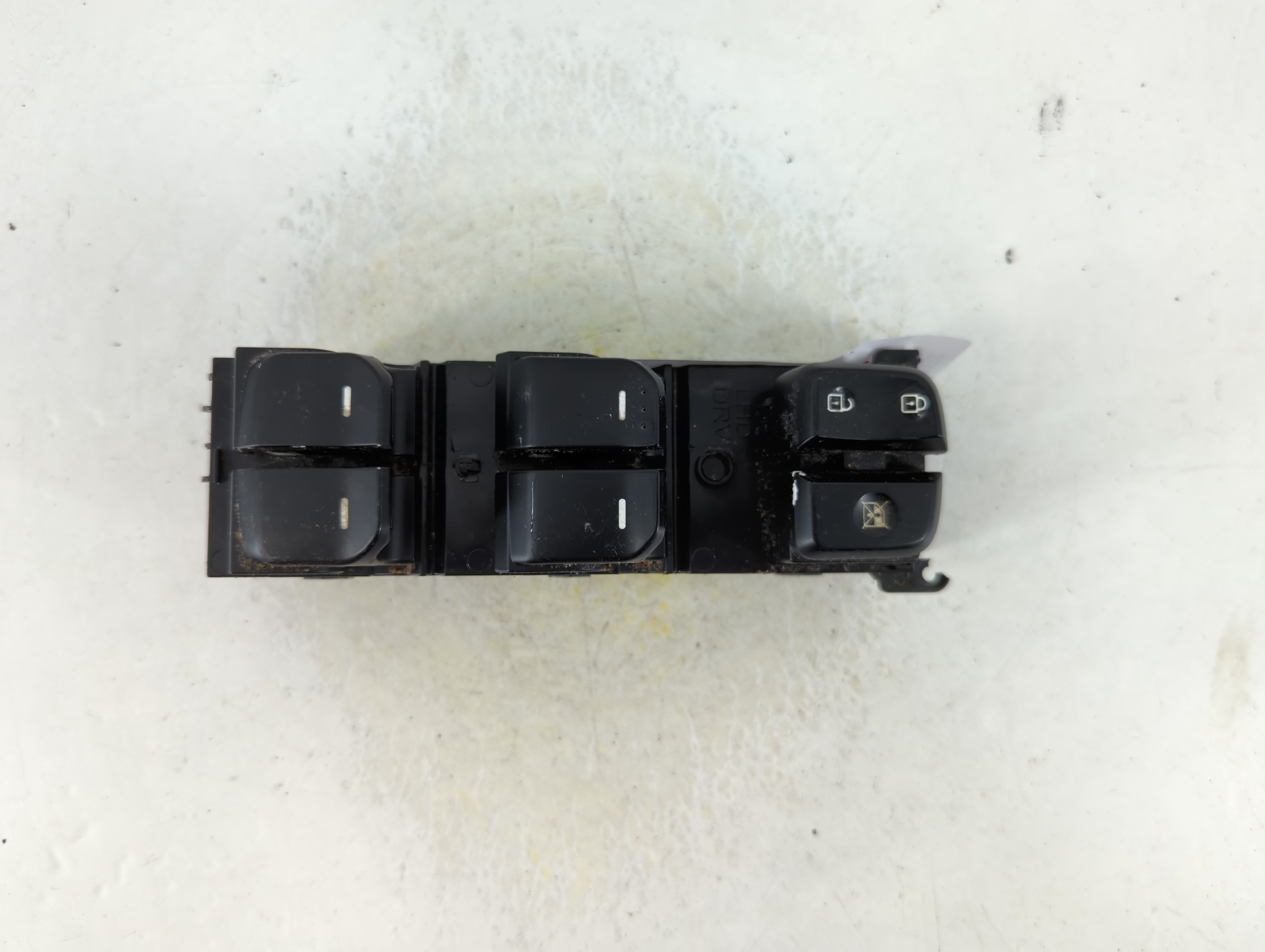 Picture of 2014-2016 Kia Soul Driver Left Door Master Power Window Switch 299130674 1065111