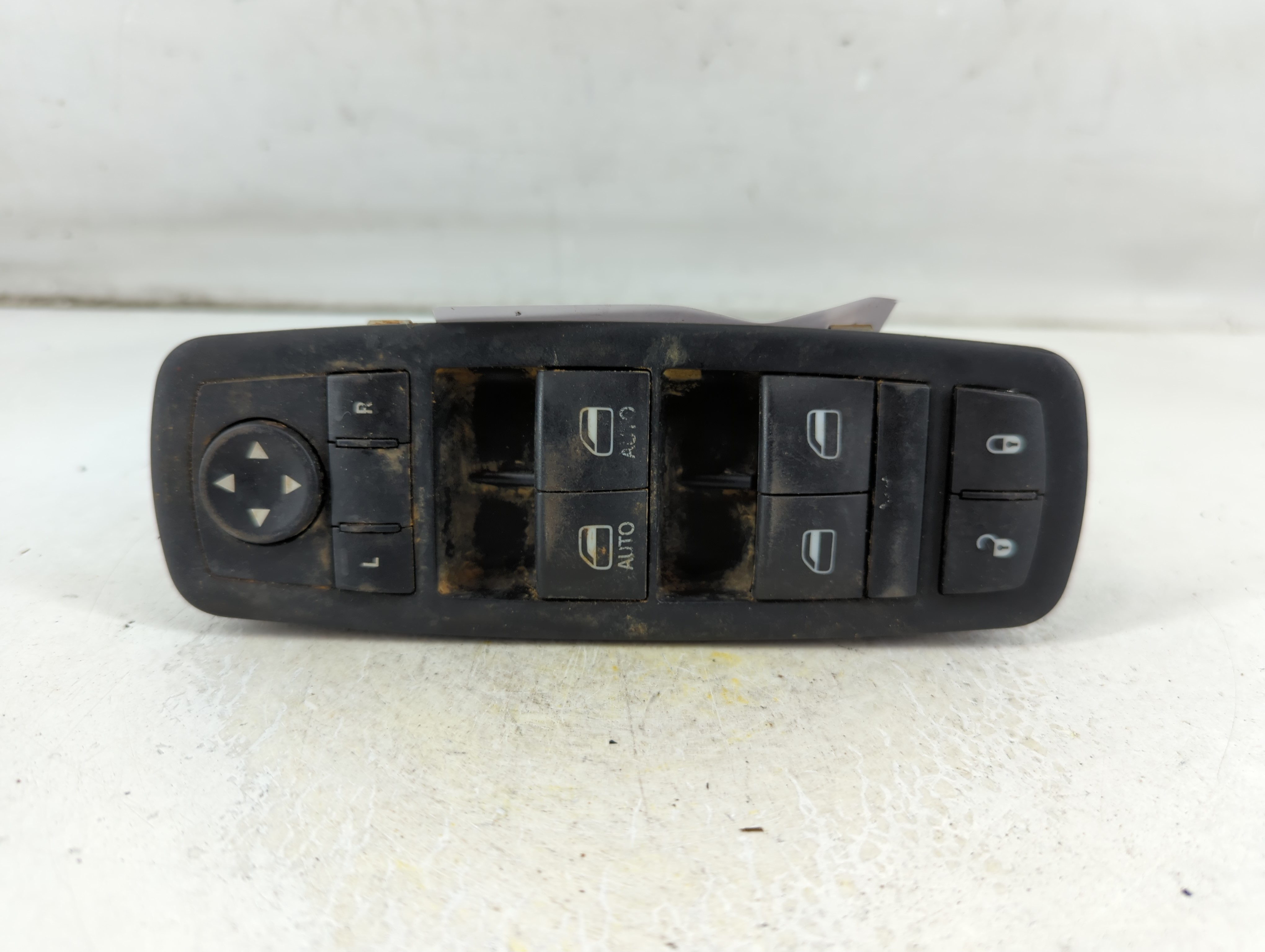 2015-2017 Chrysler 200 Driver Left Door Master Power Window Switch 1065124 - Oemusedautoparts1.com