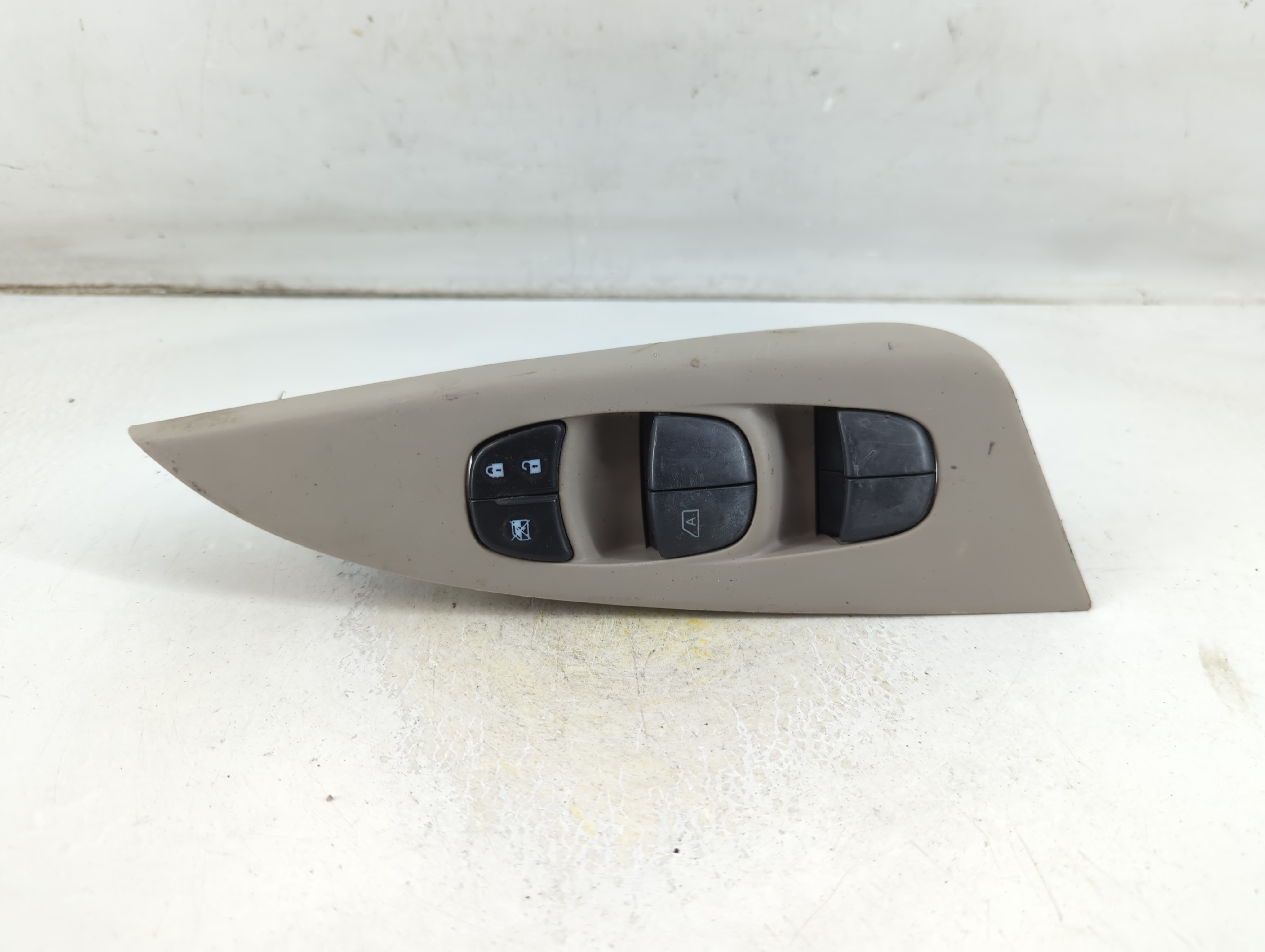 2013-2019 Nissan Sentra Driver Left Door Master Power Window Switch 1065129 - Oemusedautoparts1.com