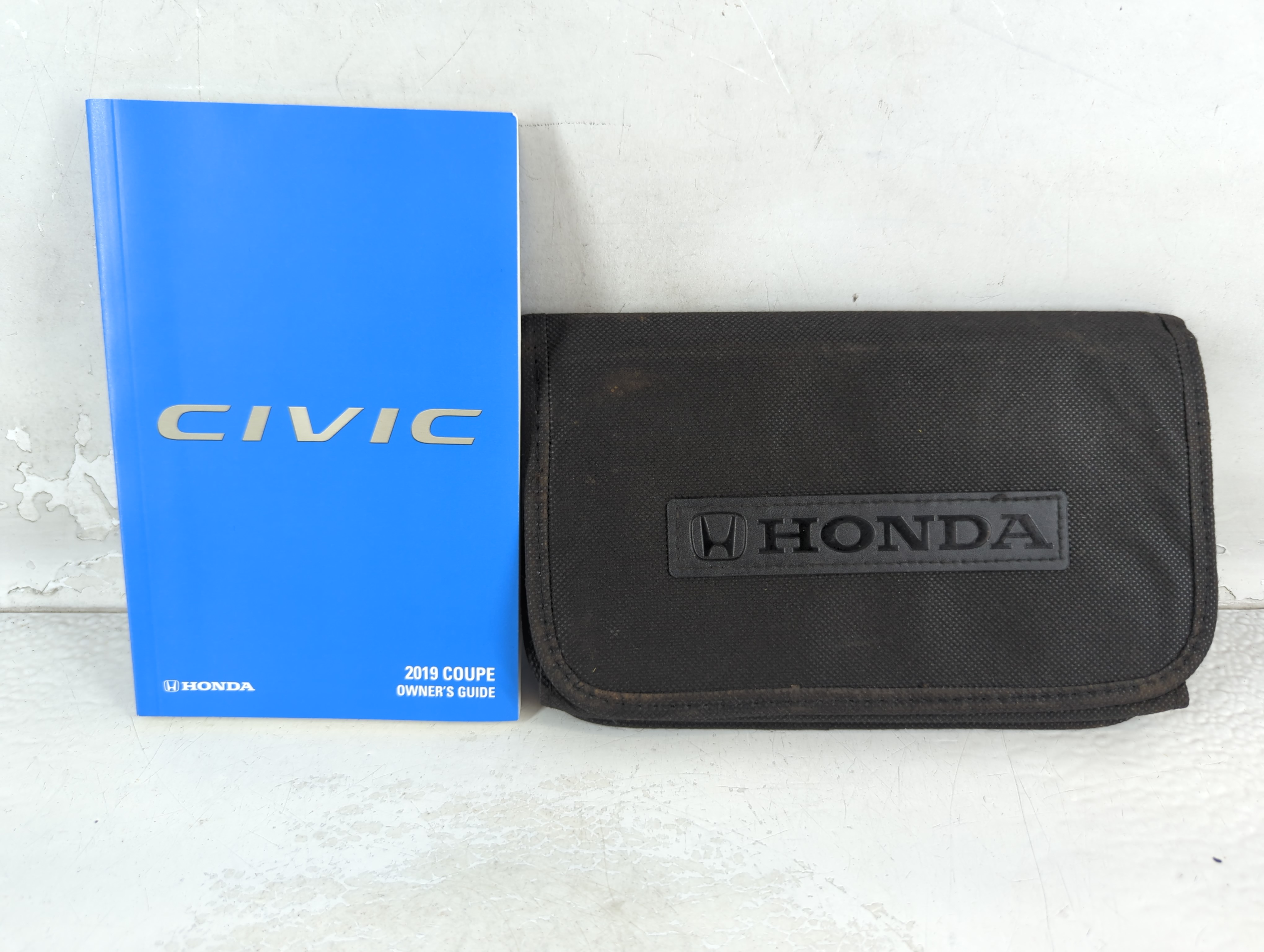 Picture of 2019 Honda Civic Owners Manual Book Guide 1065192