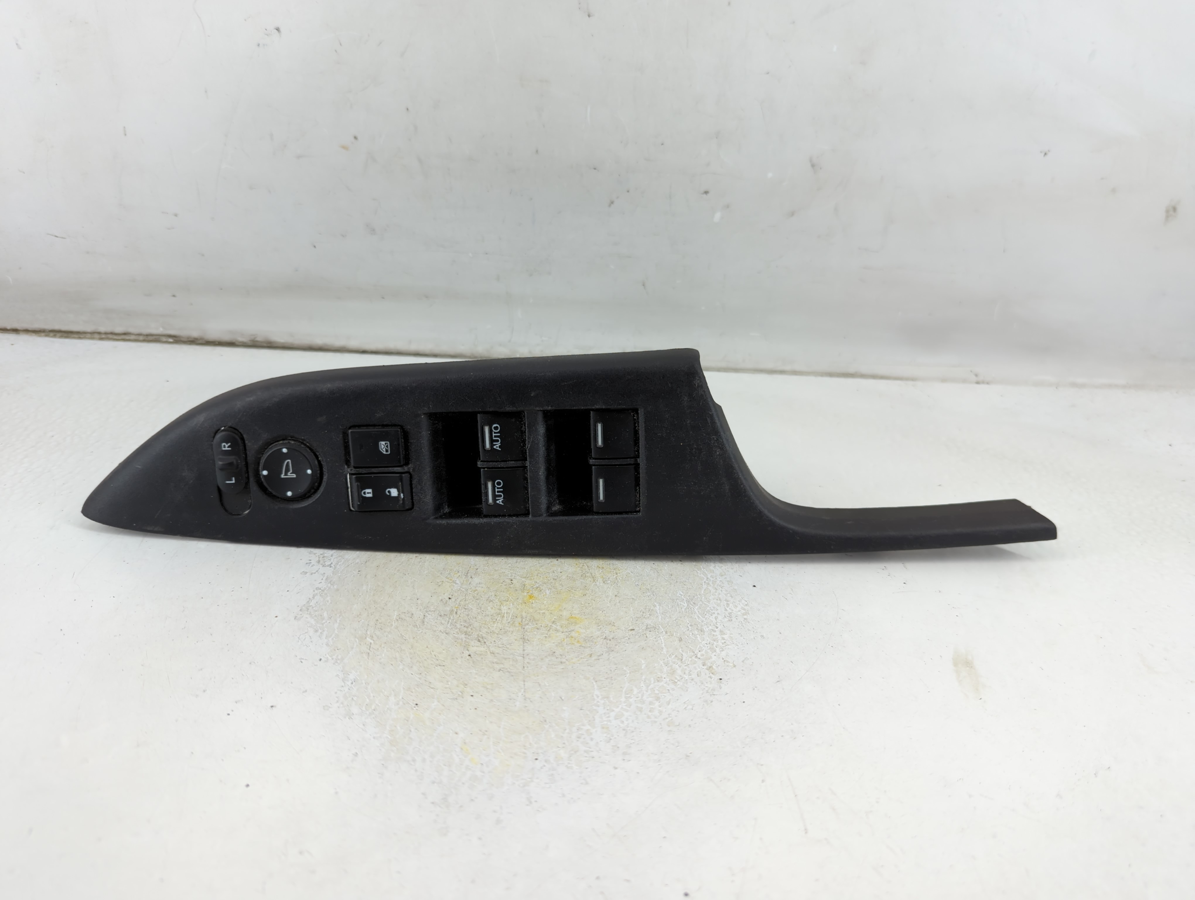 2014-2015 Honda Accord Driver Left Door Master Power Window Switch 1065241 - Oemusedautoparts1.com
