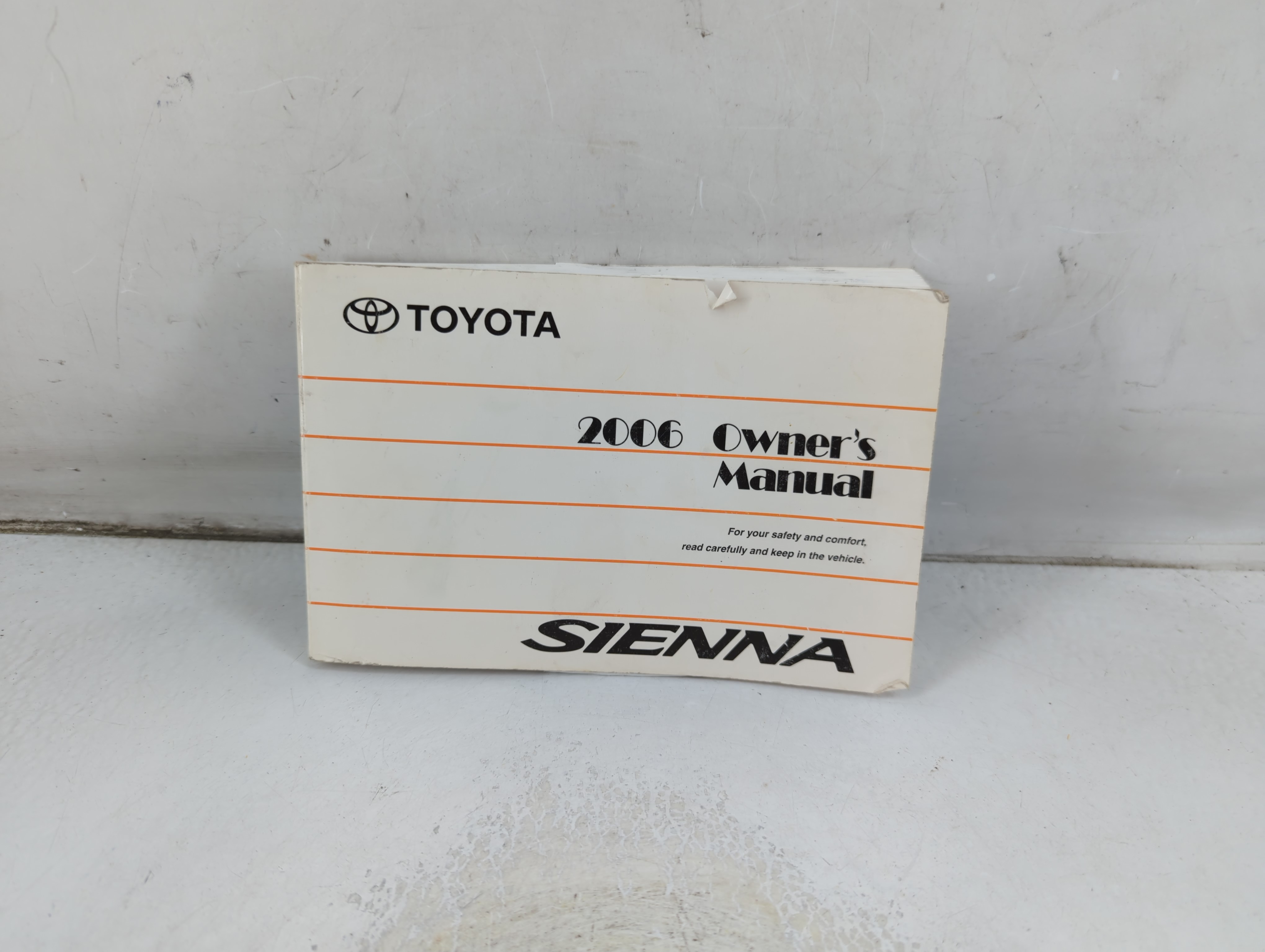 2006 Toyota Sienna Owners Manual Book Guide 1065249 - Oemusedautoparts1.com