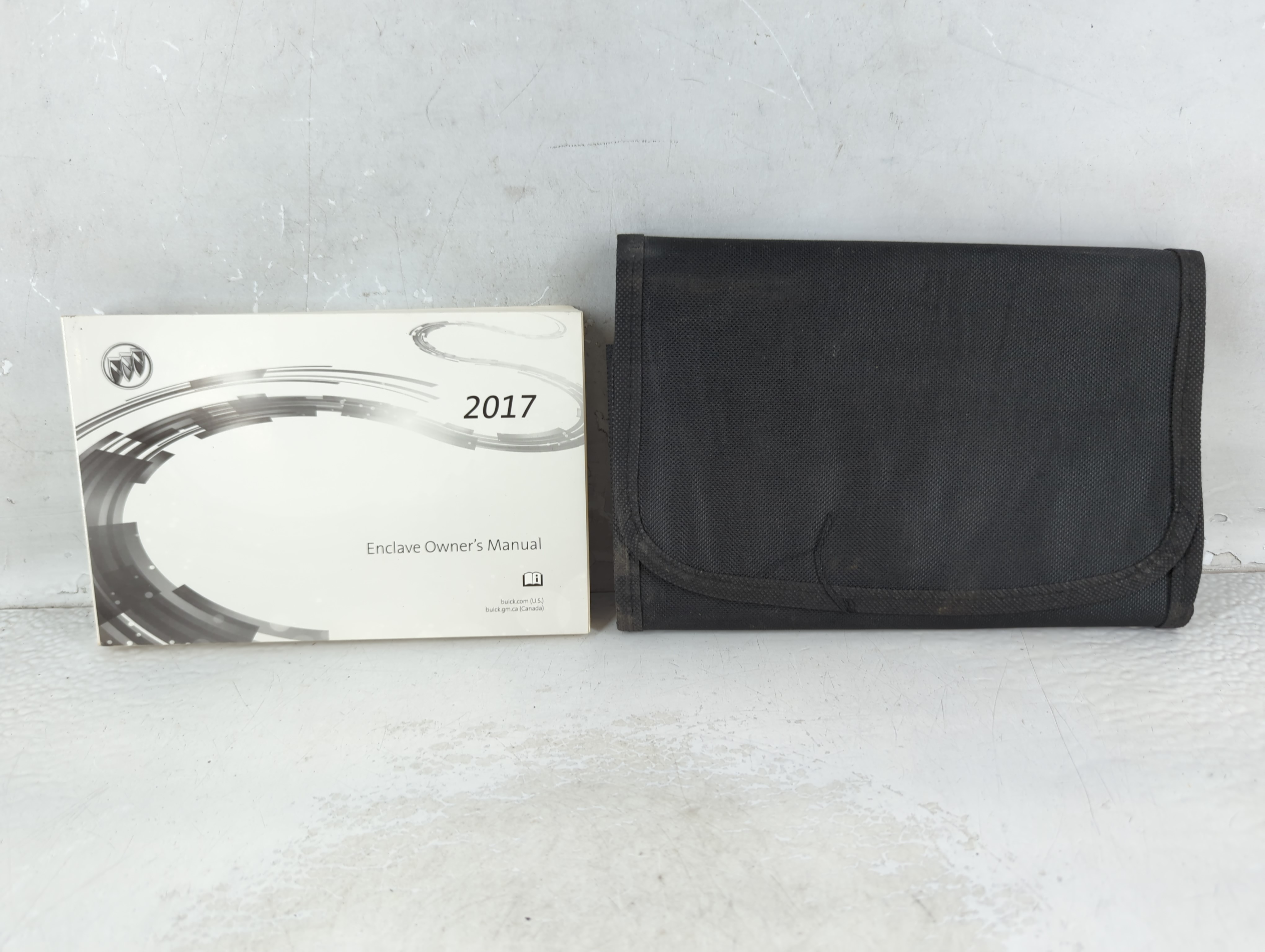 2017 Buick Enclave Owners Manual Book Guide 1065257 - Oemusedautoparts1.com