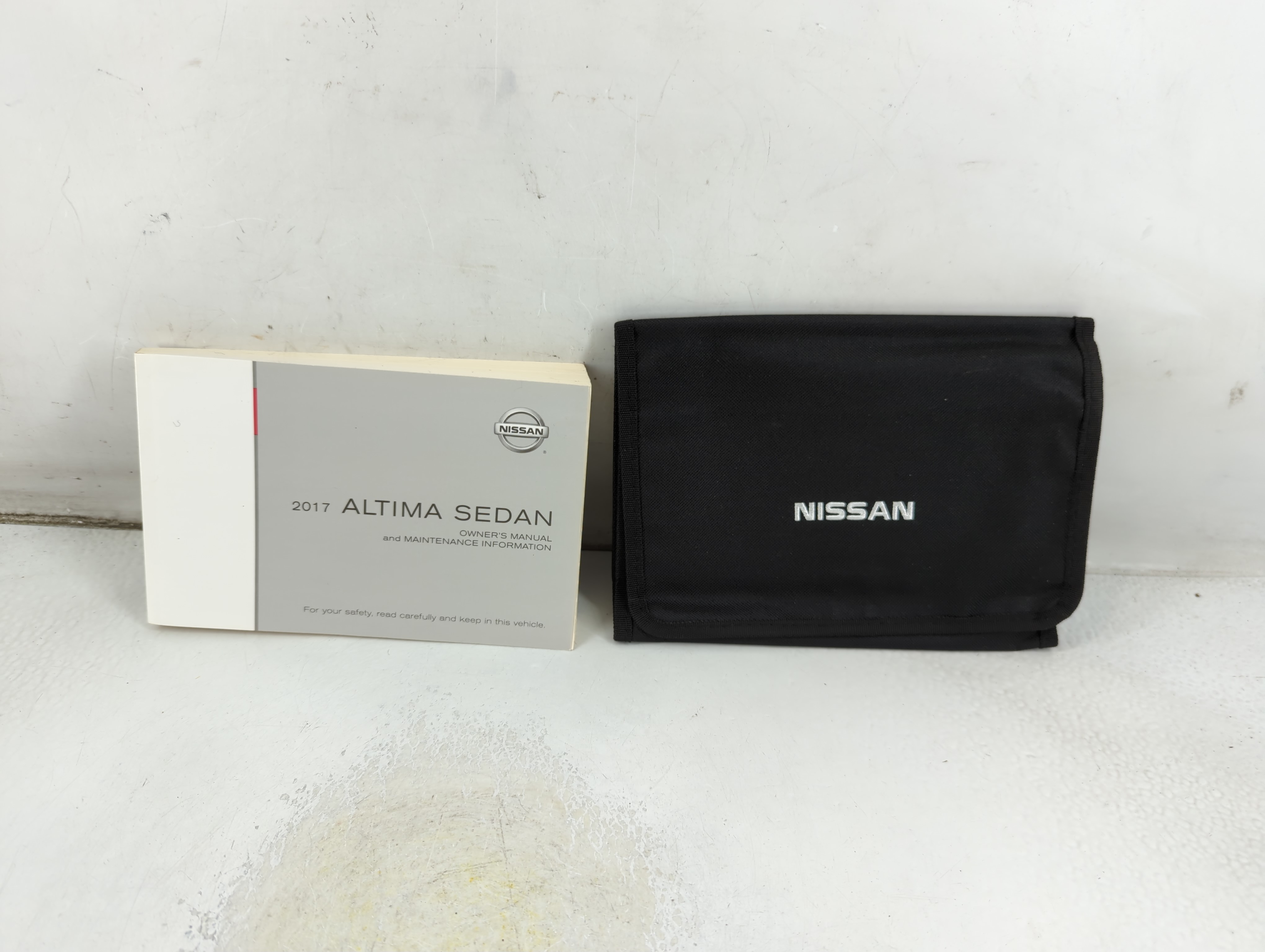 2017 Nissan Altima Owners Manual Book Guide 1065335 - Oemusedautoparts1.com