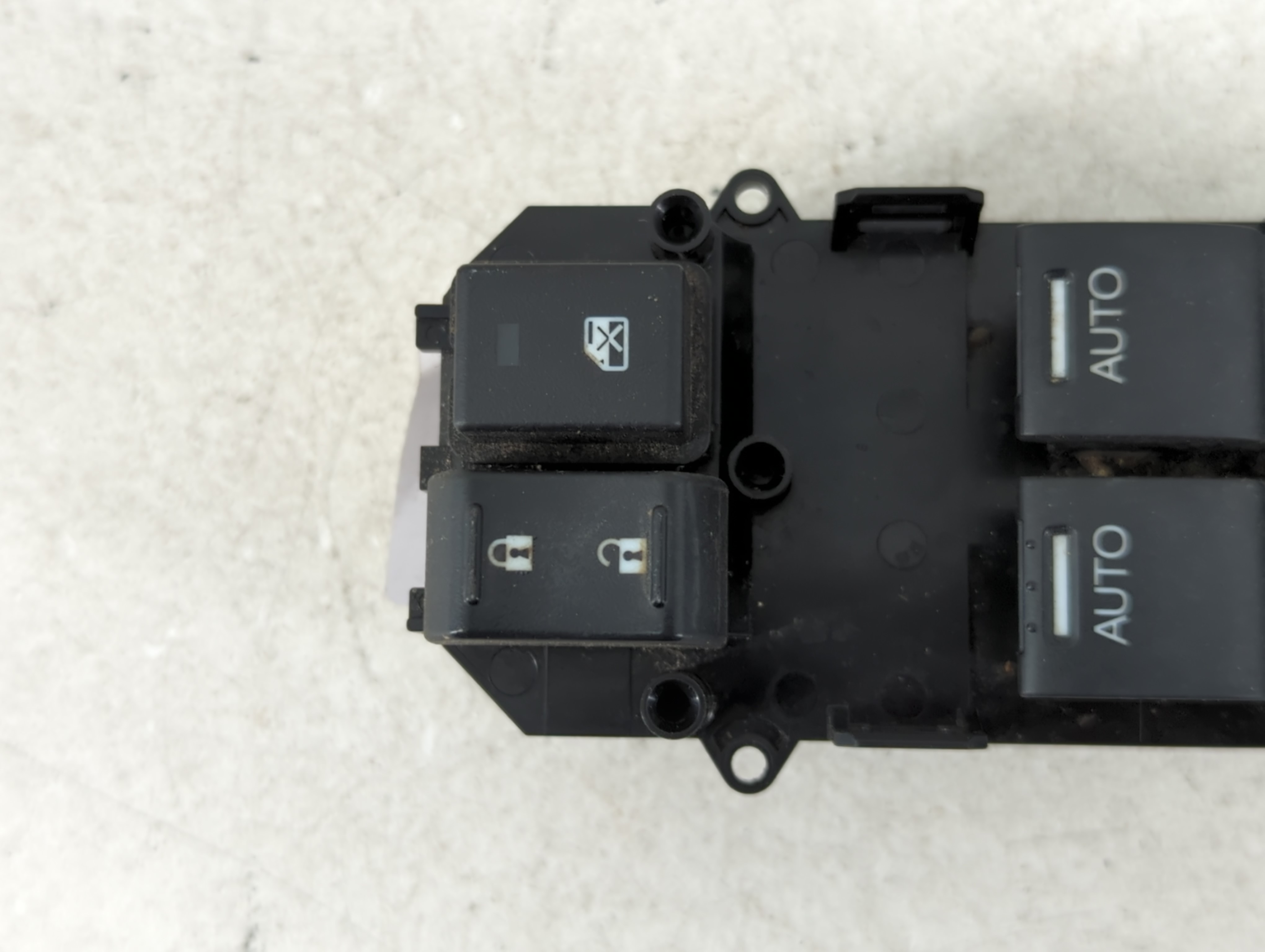 Picture of 2016-2018 Honda Pilot Driver Left Door Master Power Window Switch 1065382
