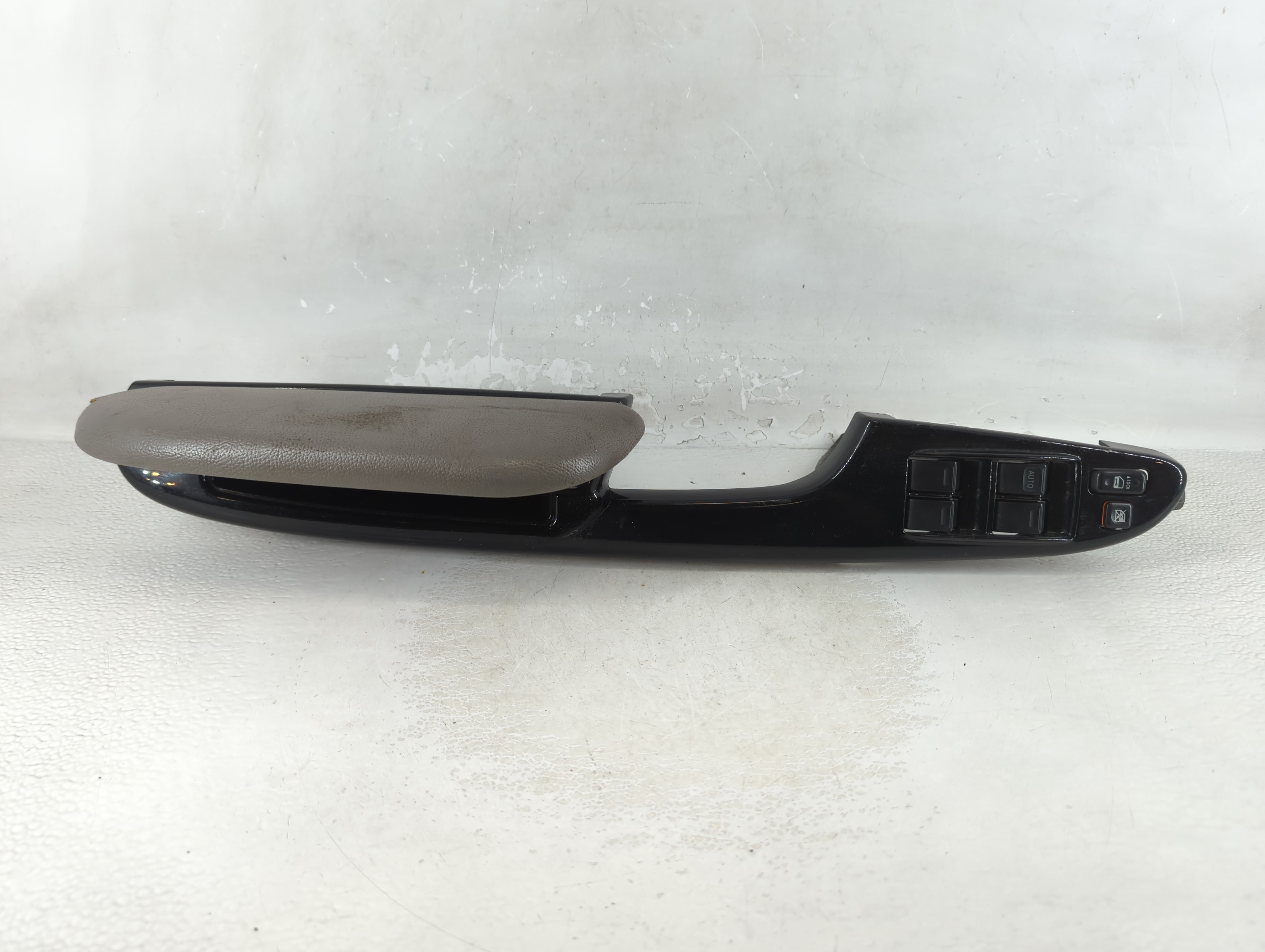 2004-2010 Toyota Sienna Driver Left Door Master Power Window Switch 1065383 - Oemusedautoparts1.com