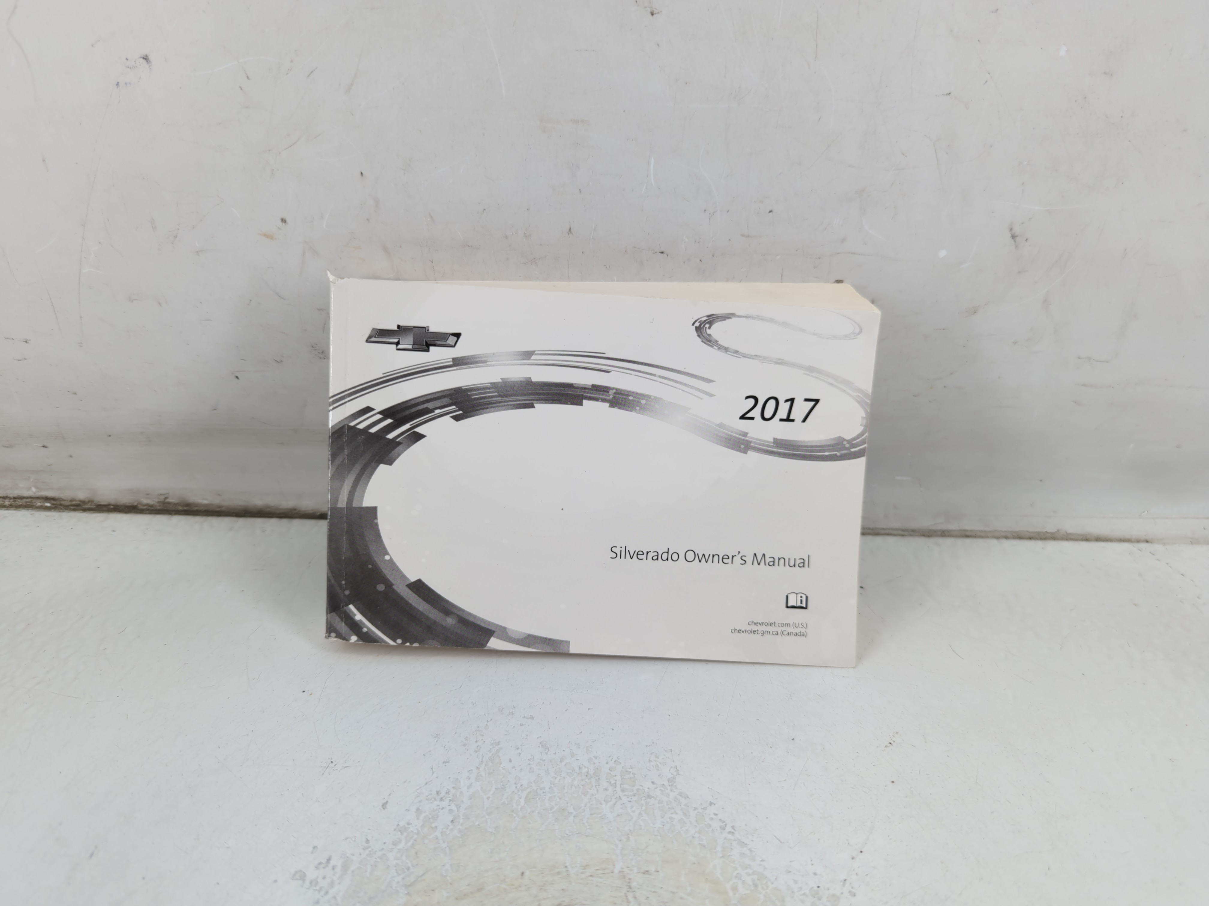 2017 Chevrolet Silverado 1500 Owners Manual Book Guide 1065398 - Oemusedautoparts1.com