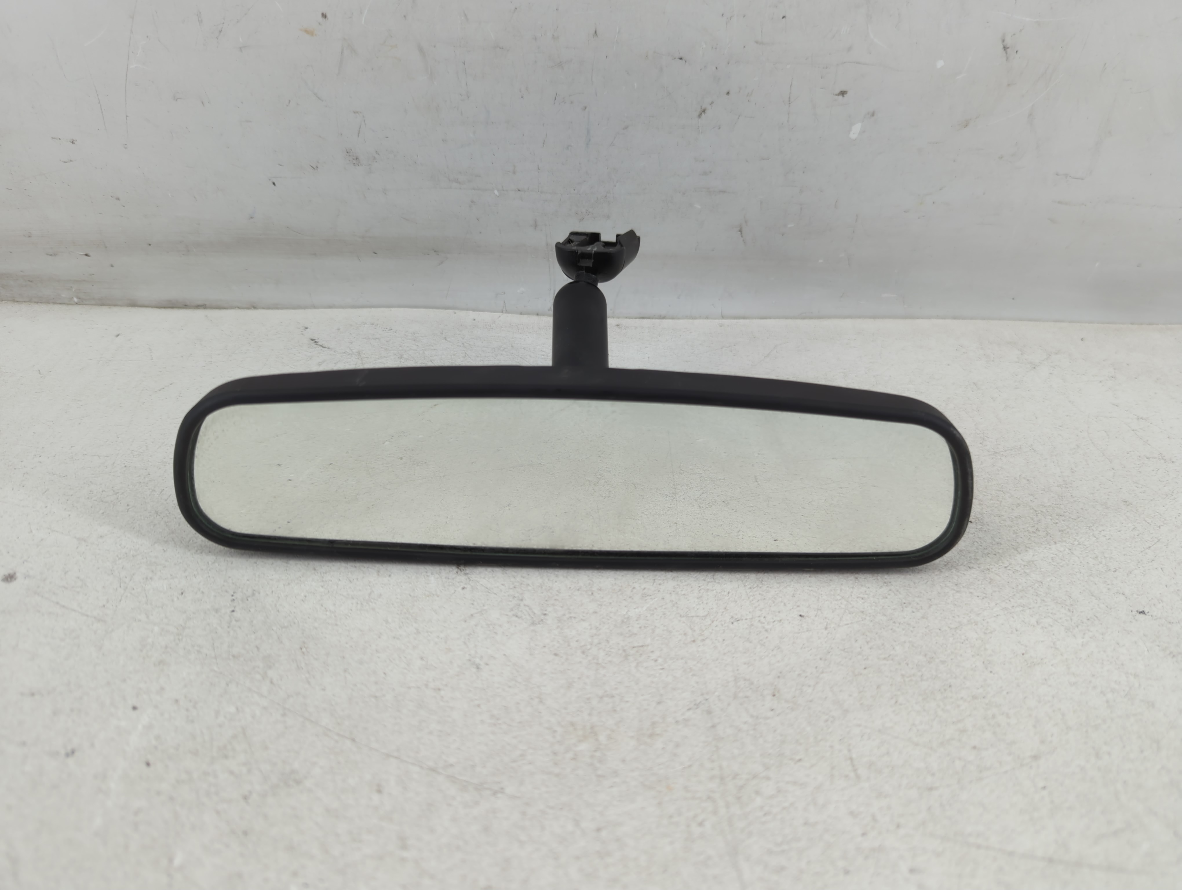 2017-2019 Ford Escape Interior Rear View Mirror Oem 1065417 - Oemusedautoparts1.com