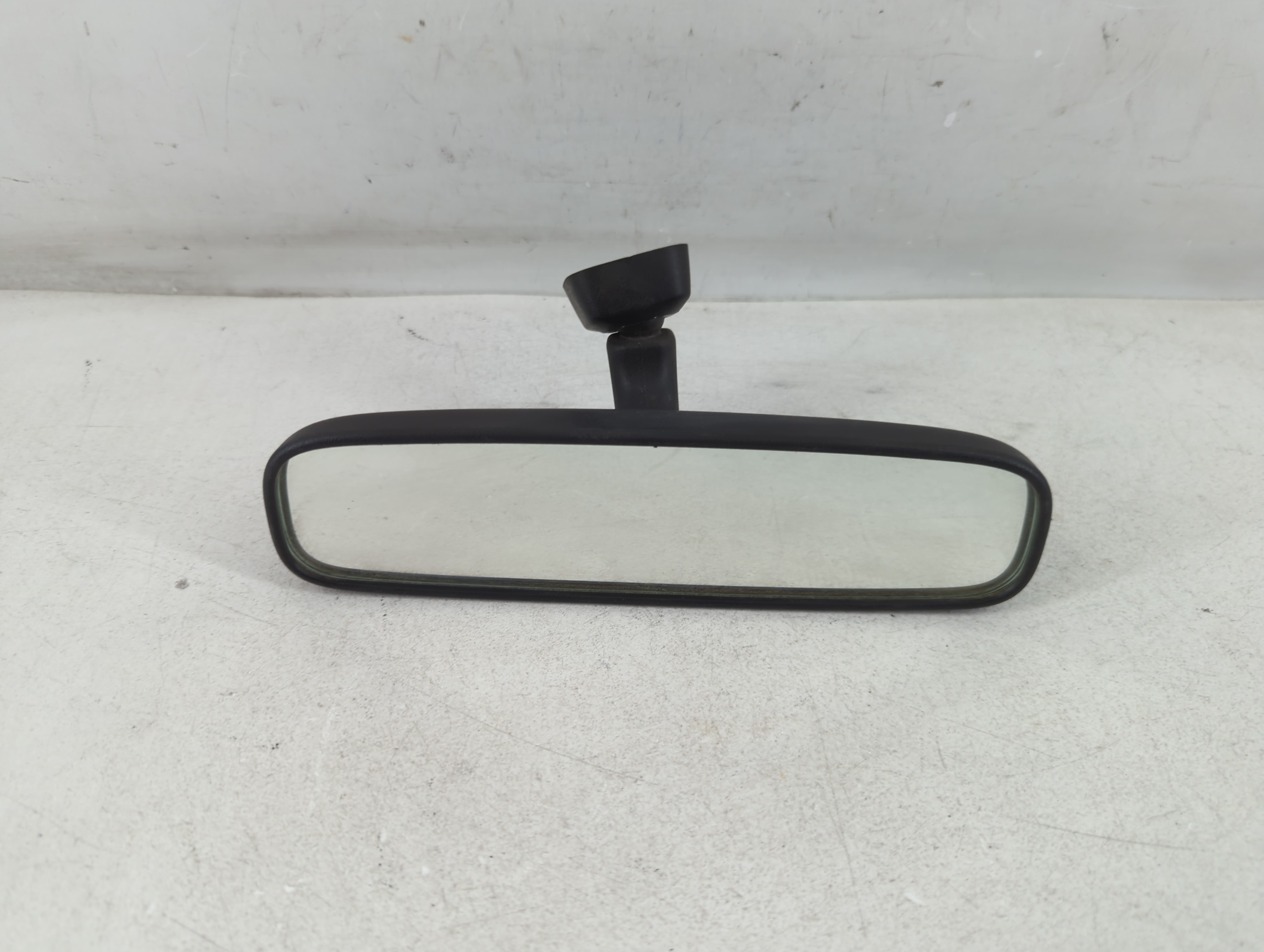 2004-2015 Toyota Rav4 Interior Rear View Mirror Oem 1065424 - Oemusedautoparts1.com