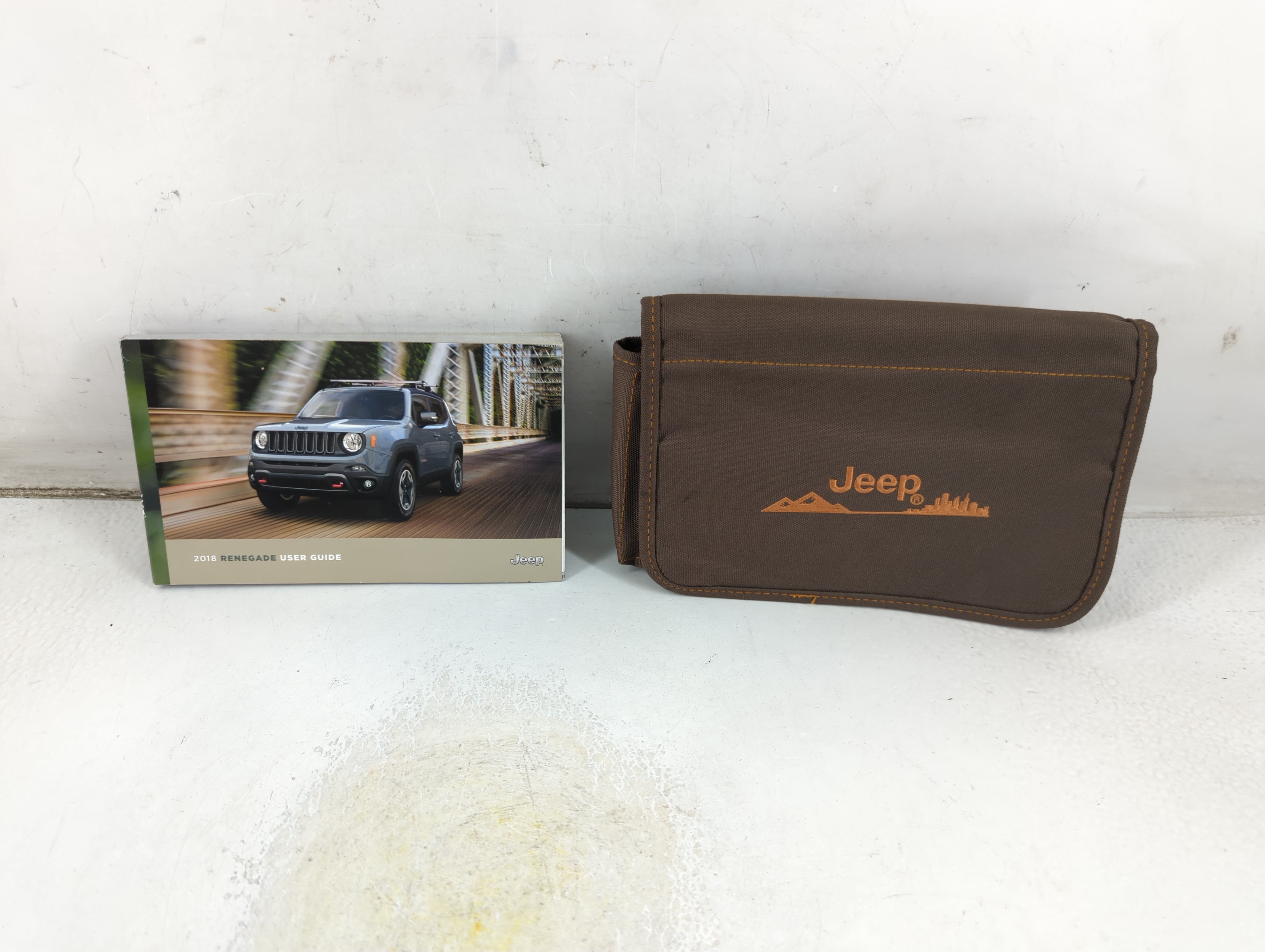 2018 Jeep Renegade Owners Manual Book Guide 1065431 - Oemusedautoparts1.com