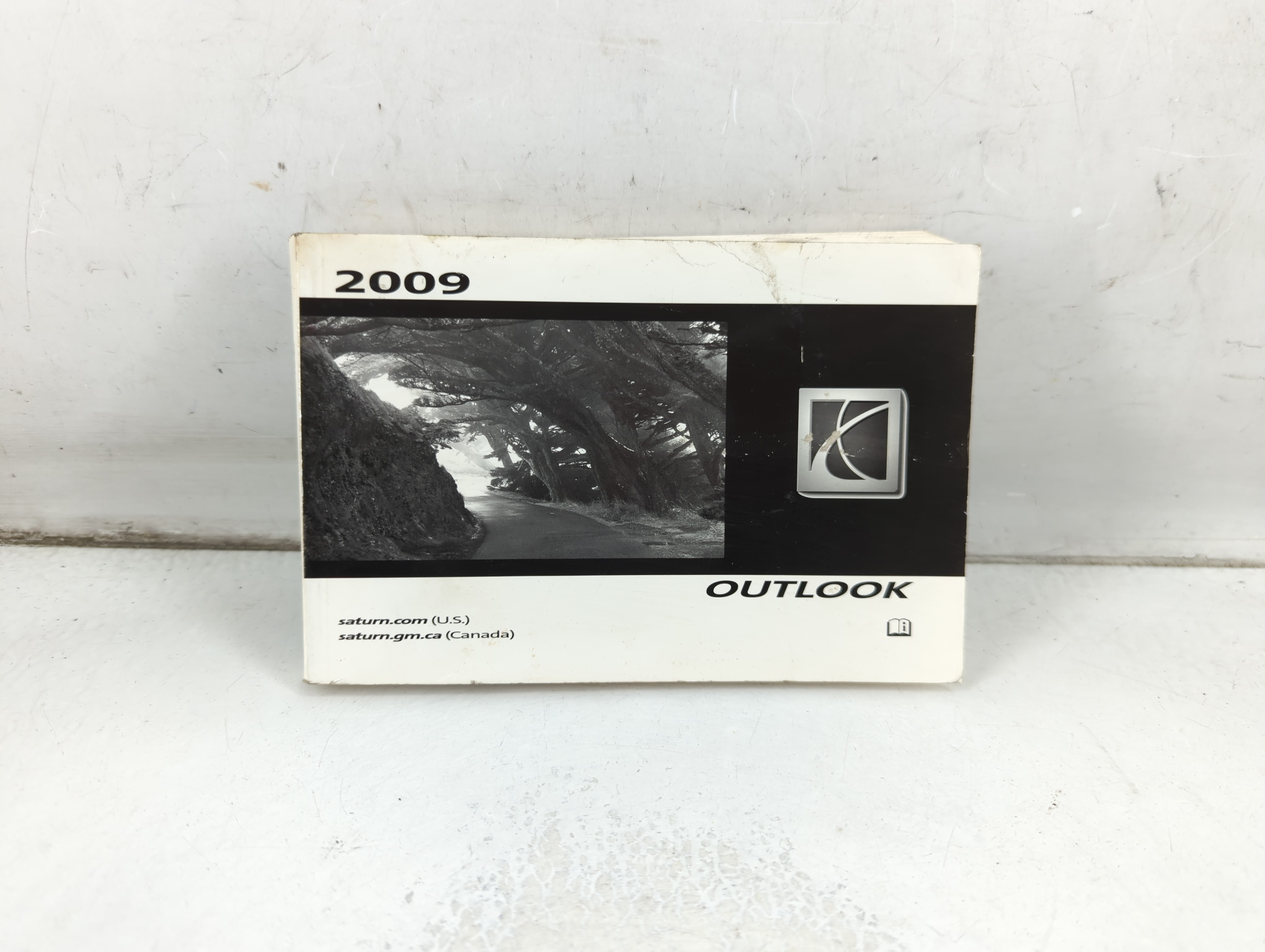 2009 Saturn Outlook Owners Manual Book Guide 1065439 - Oemusedautoparts1.com