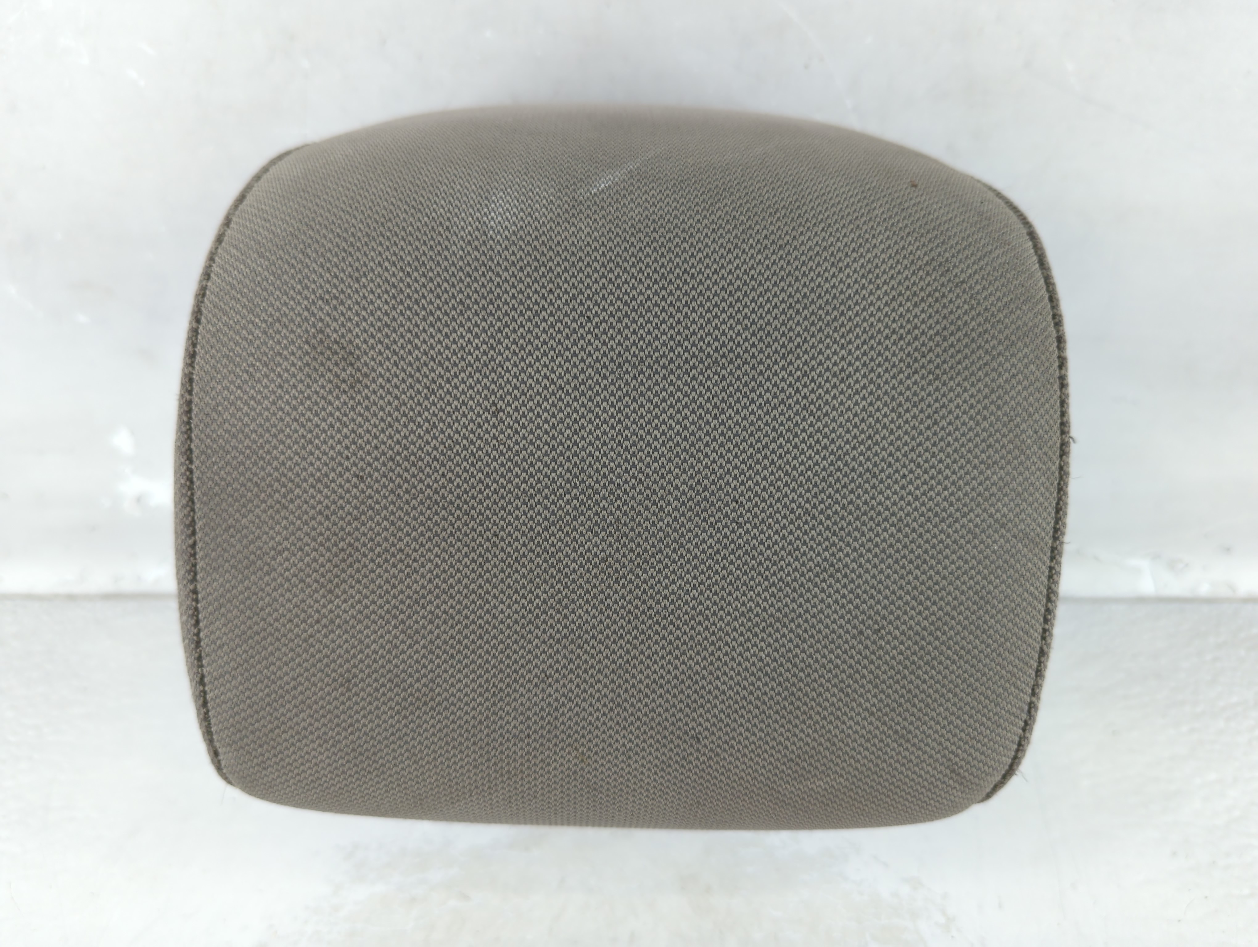 2010-2010 Ford Fusion Headrest Head Rest Rear Seat Gray 1065473 - Oemusedautoparts1.com