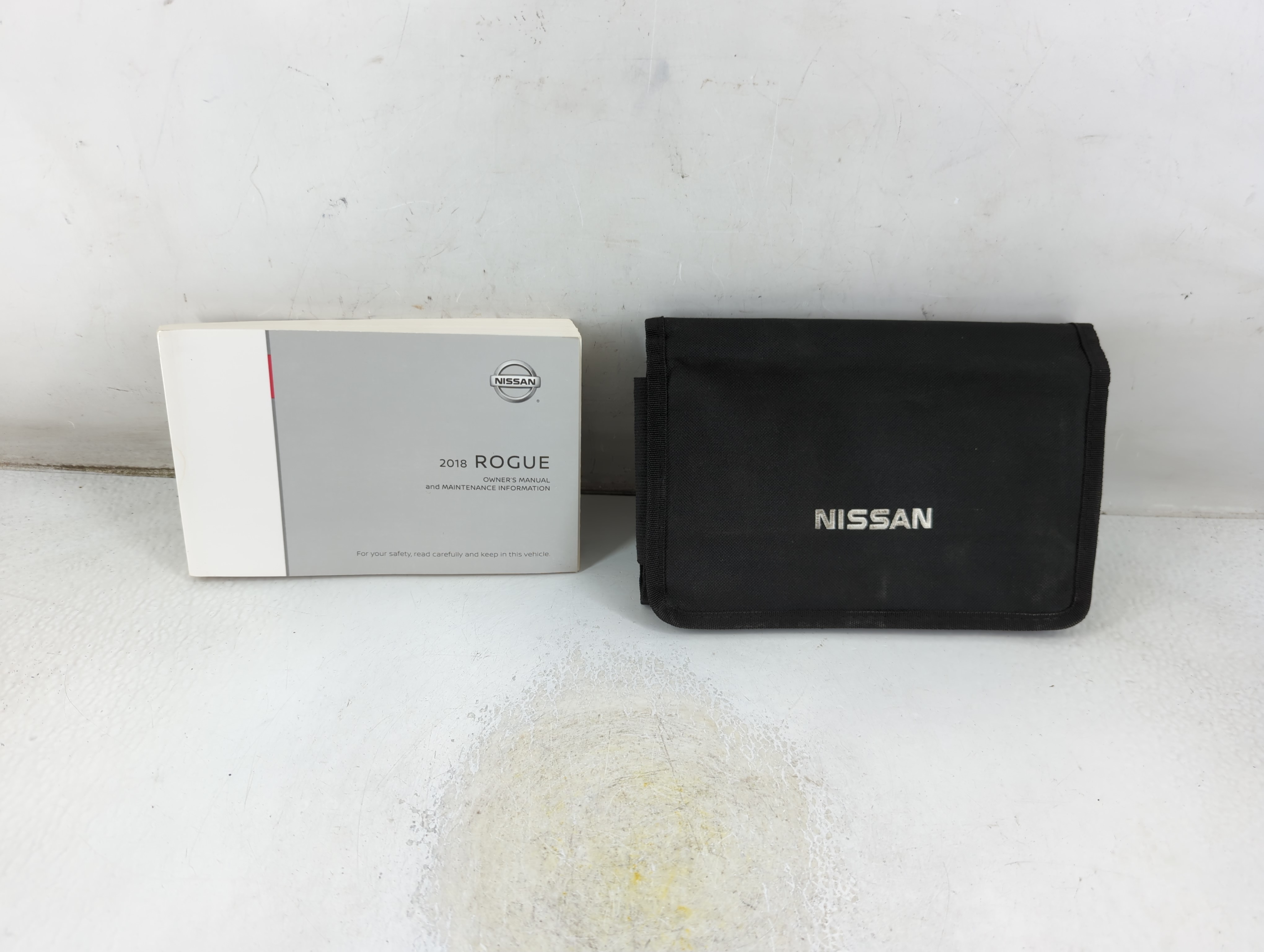 Picture of 2018 Nissan Rogue Owners Manual Book Guide 1065518