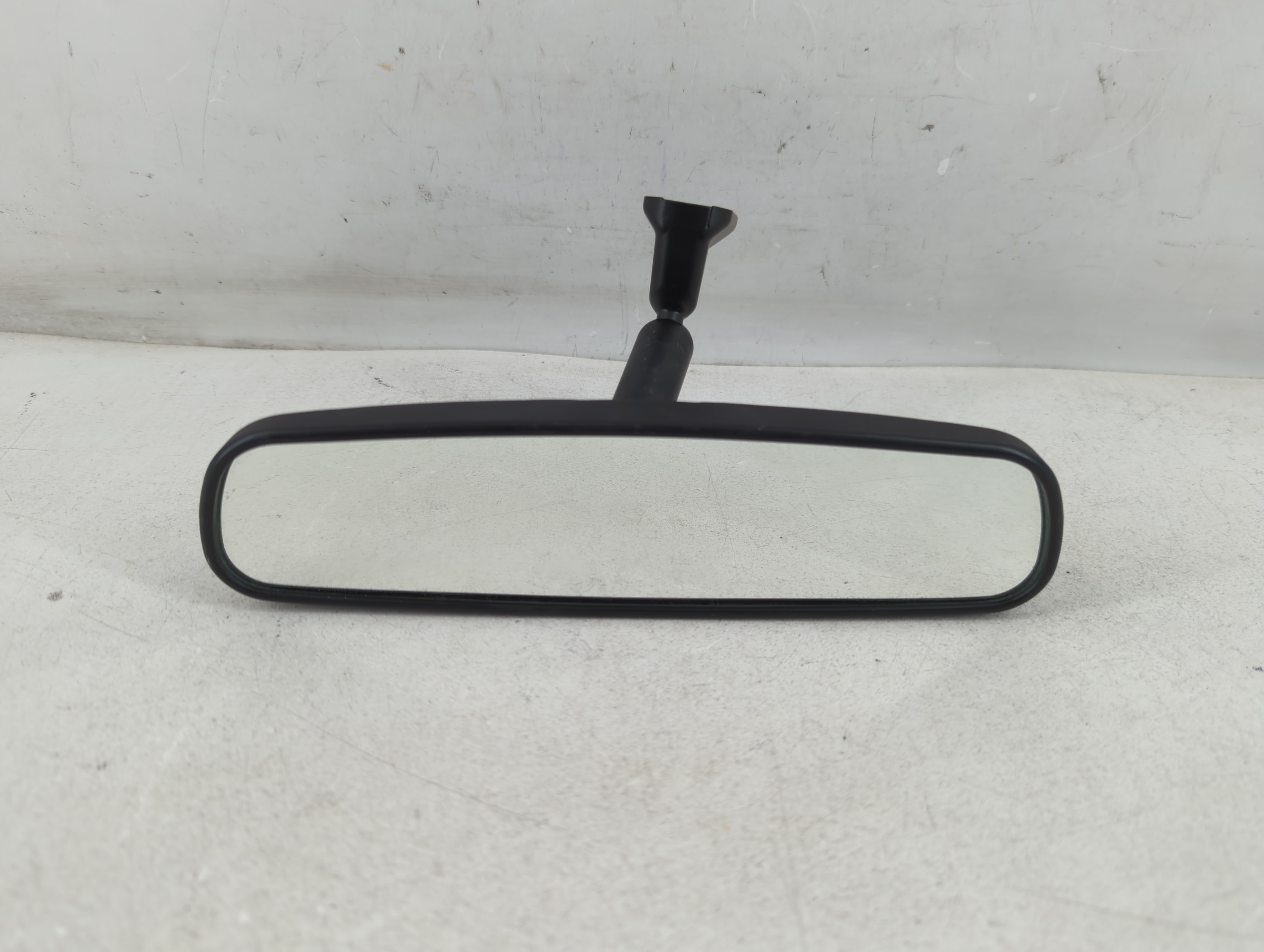 Picture of 2017-2022 Honda Cr-v Interior Rear View Mirror Oem 1065537
