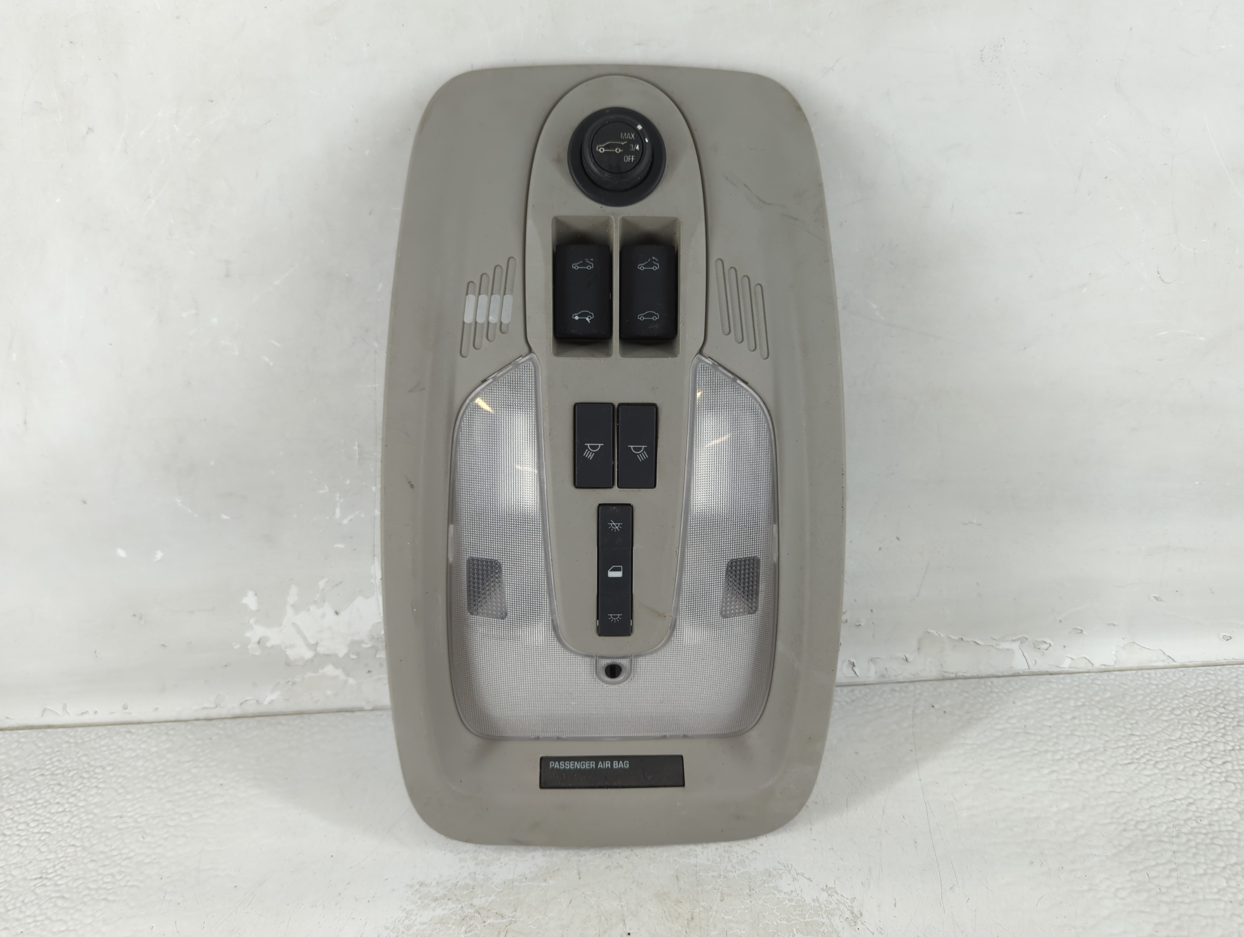 2017 Chevrolet Equinox Overhead Roof Console 1065555 - Oemusedautoparts1.com