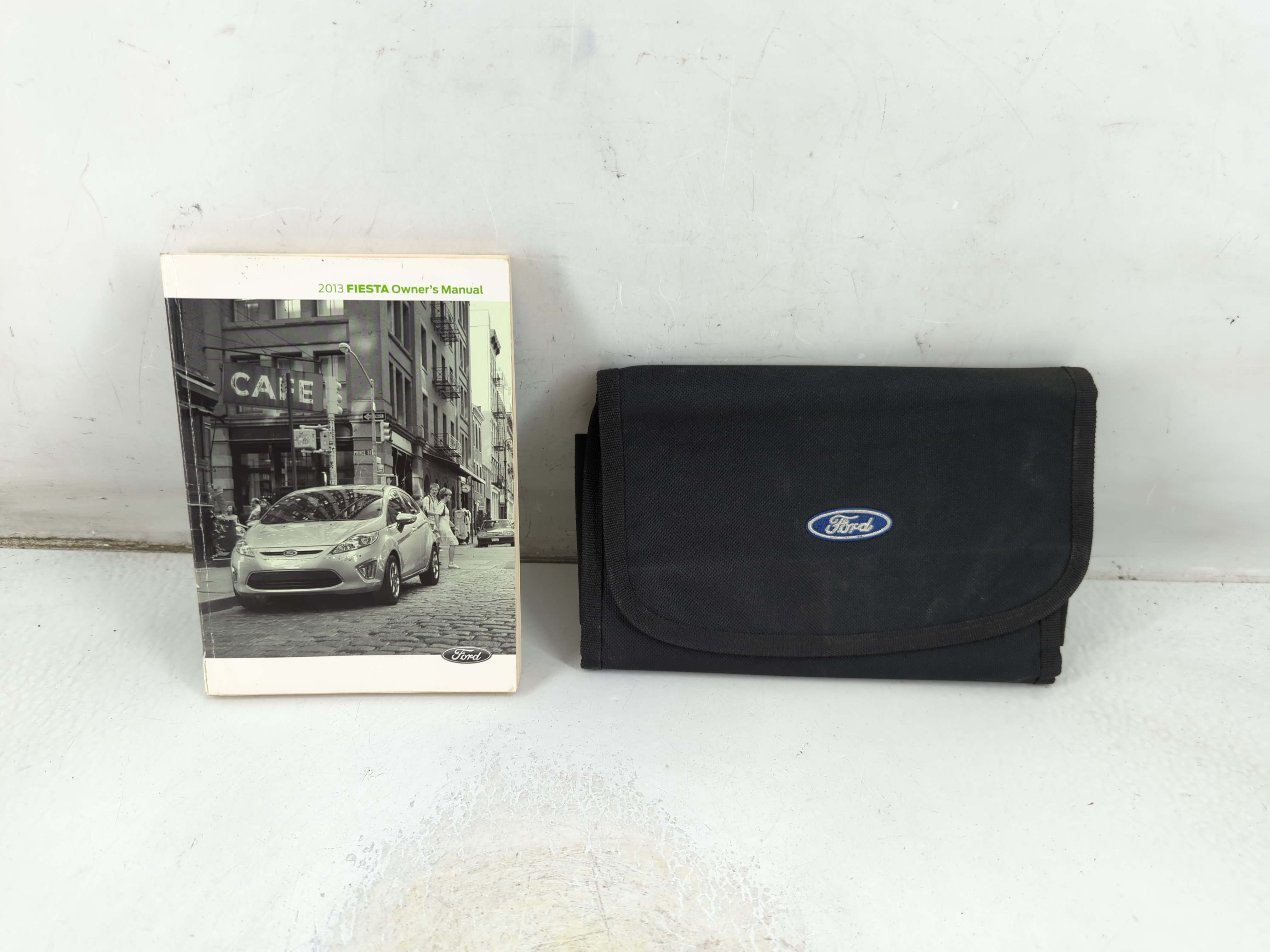 Picture of 2013 Ford Fiesta Owners Manual Book Guide 1065577