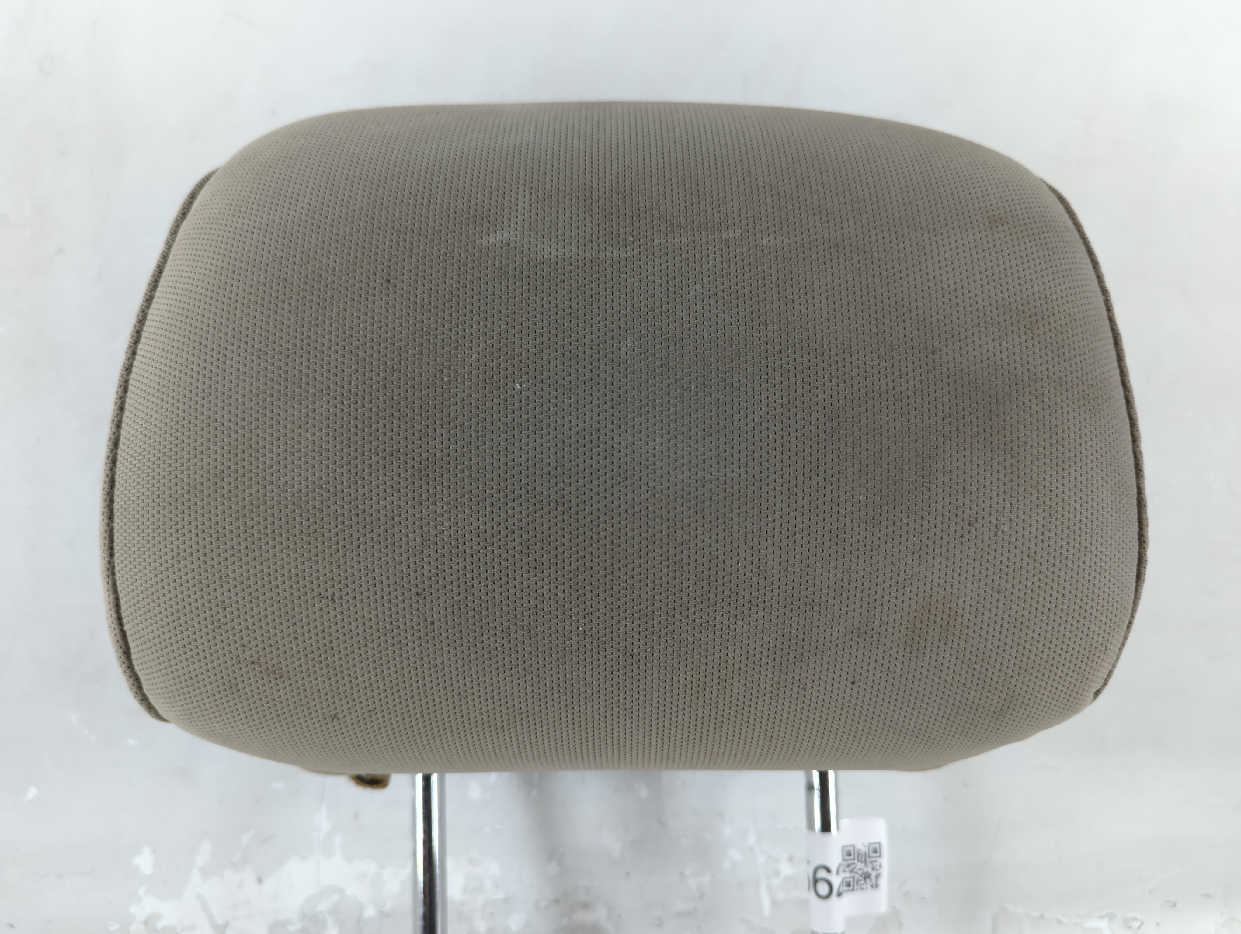2013-2015 Ford Explorer Headrest Head Rest Rear Center Seat Grey 1065621 - Oemusedautoparts1.com