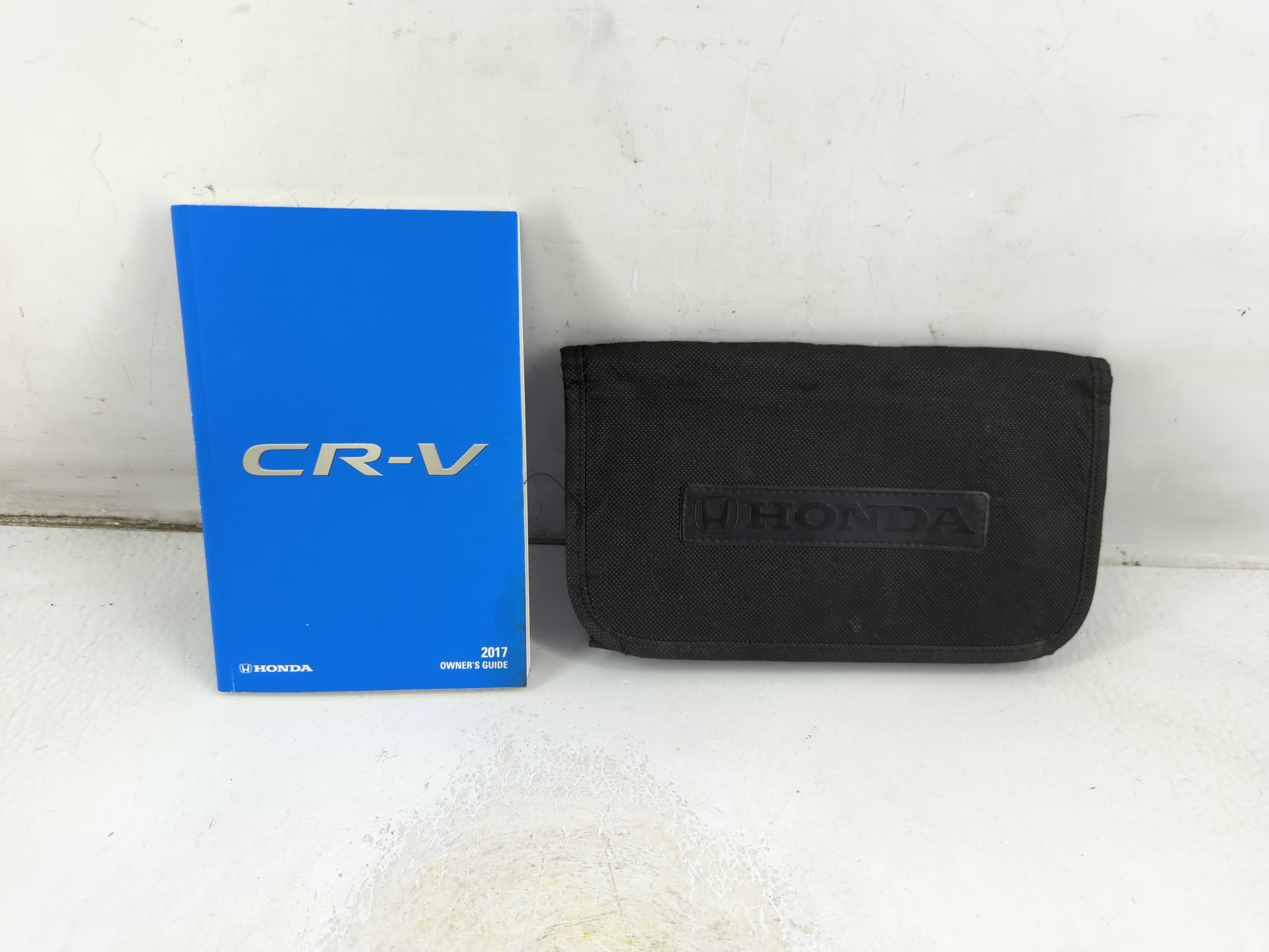 2017 Honda Cr-v Owners Manual Book Guide 1065622 - Oemusedautoparts1.com