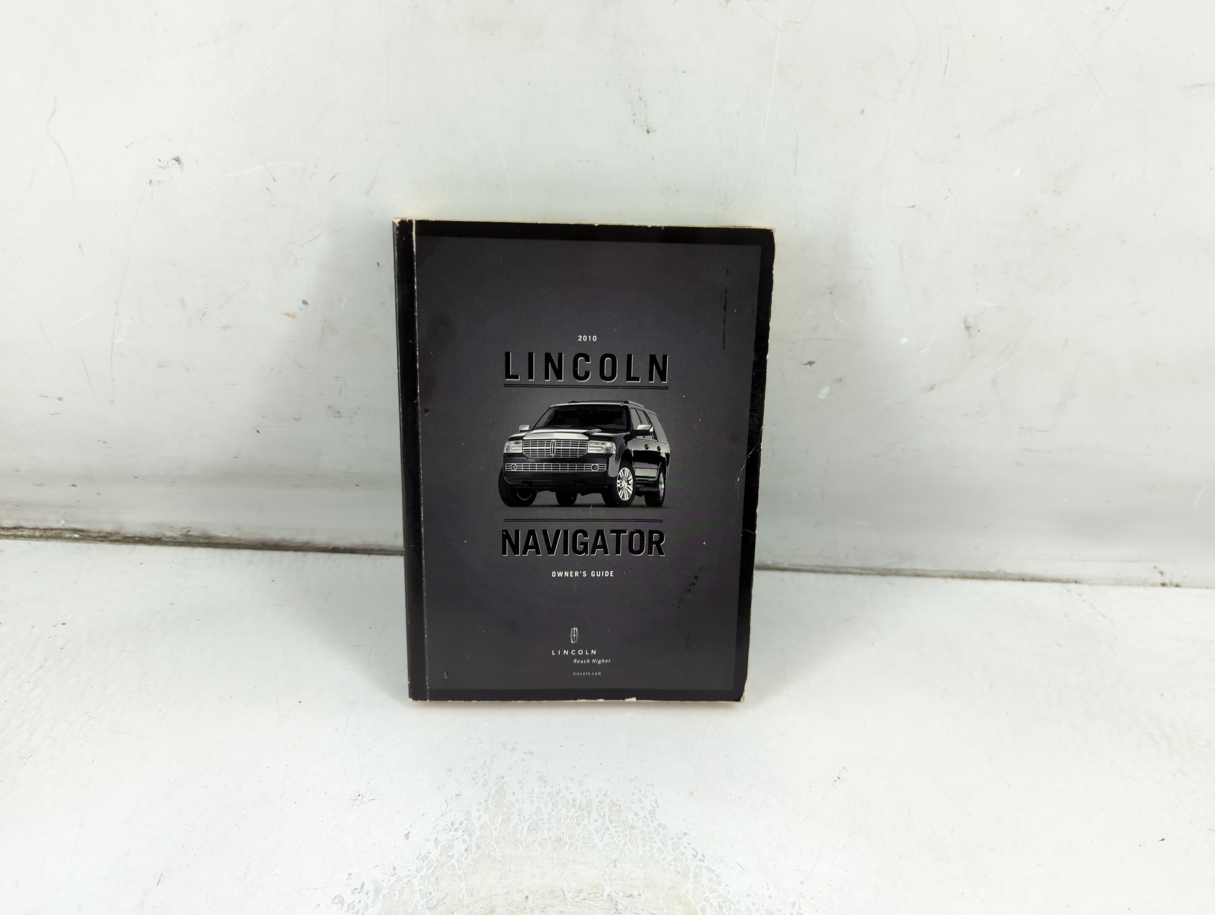 Picture of 2010 Lincoln Navigator Owners Manual Book Guide 1065628