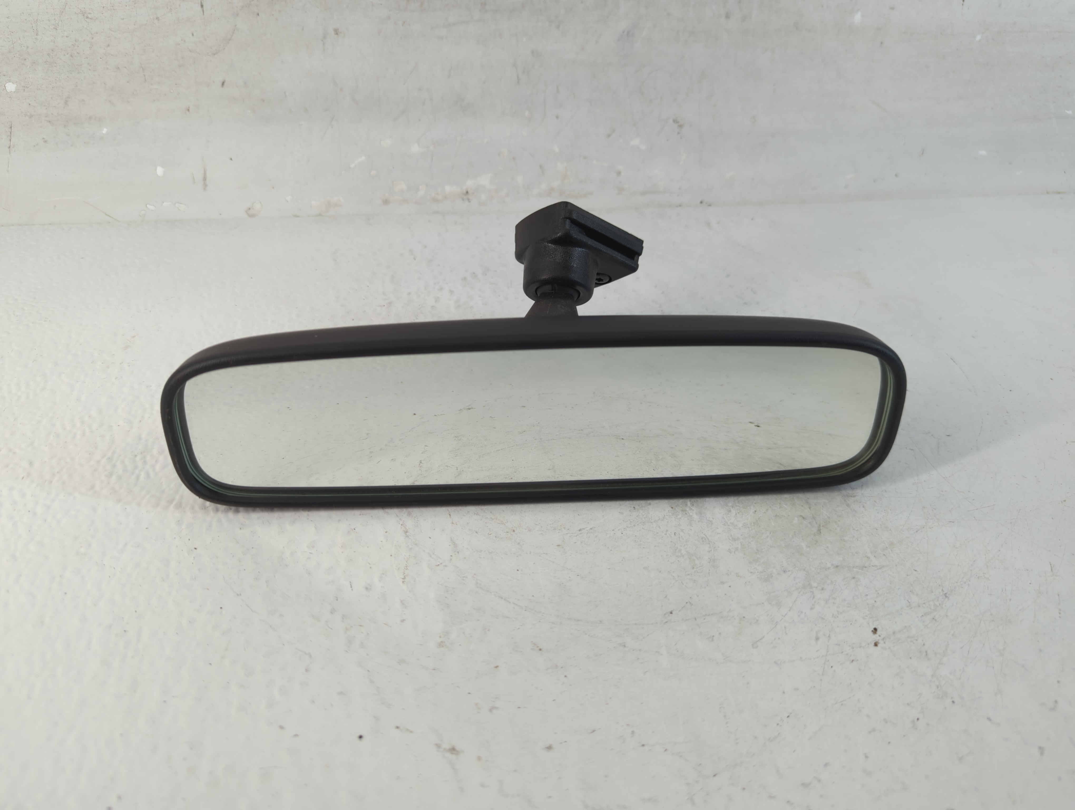 2017-2022 Toyota Corolla Interior Rear View Mirror Oem 1065667 - Oemusedautoparts1.com