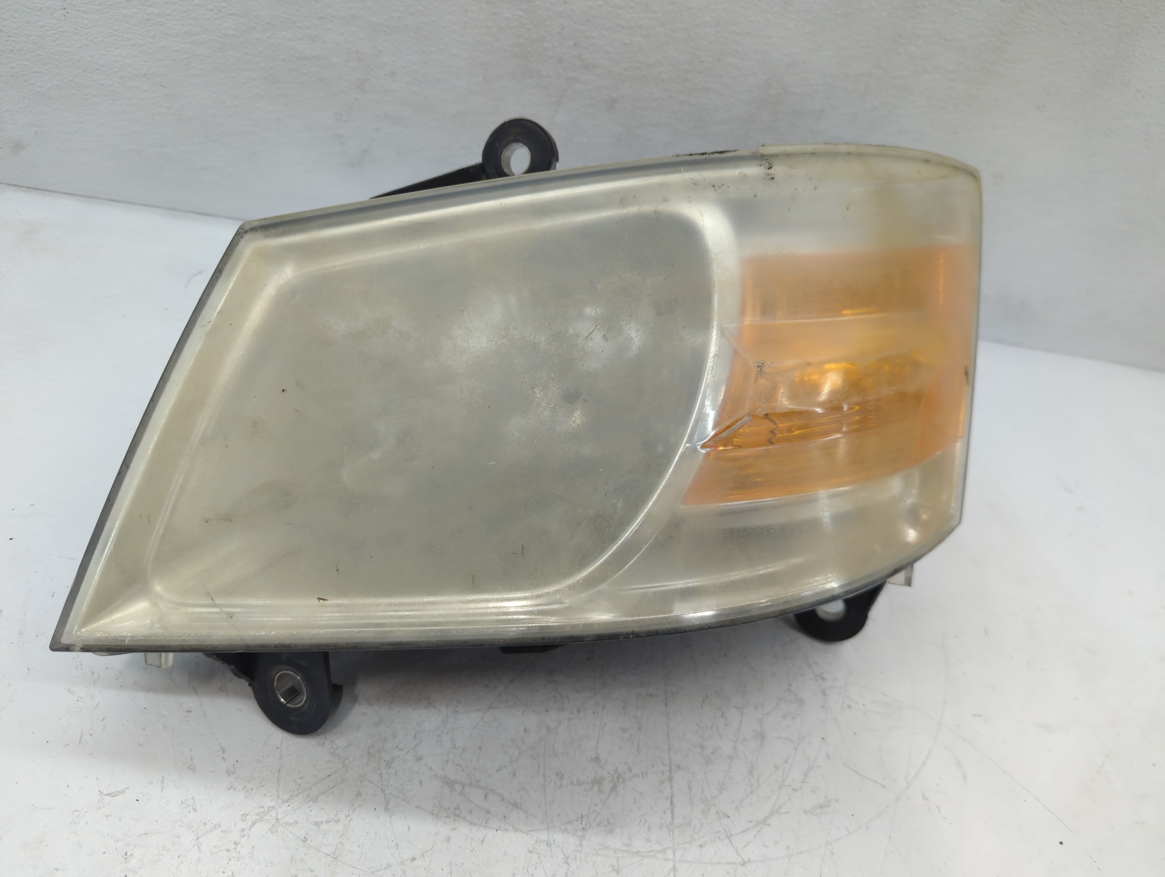 2008-2010 Dodge Grand Caravan Driver Left Oem Head Light Headlight Lamp 1065696 - Oemusedautoparts1.com