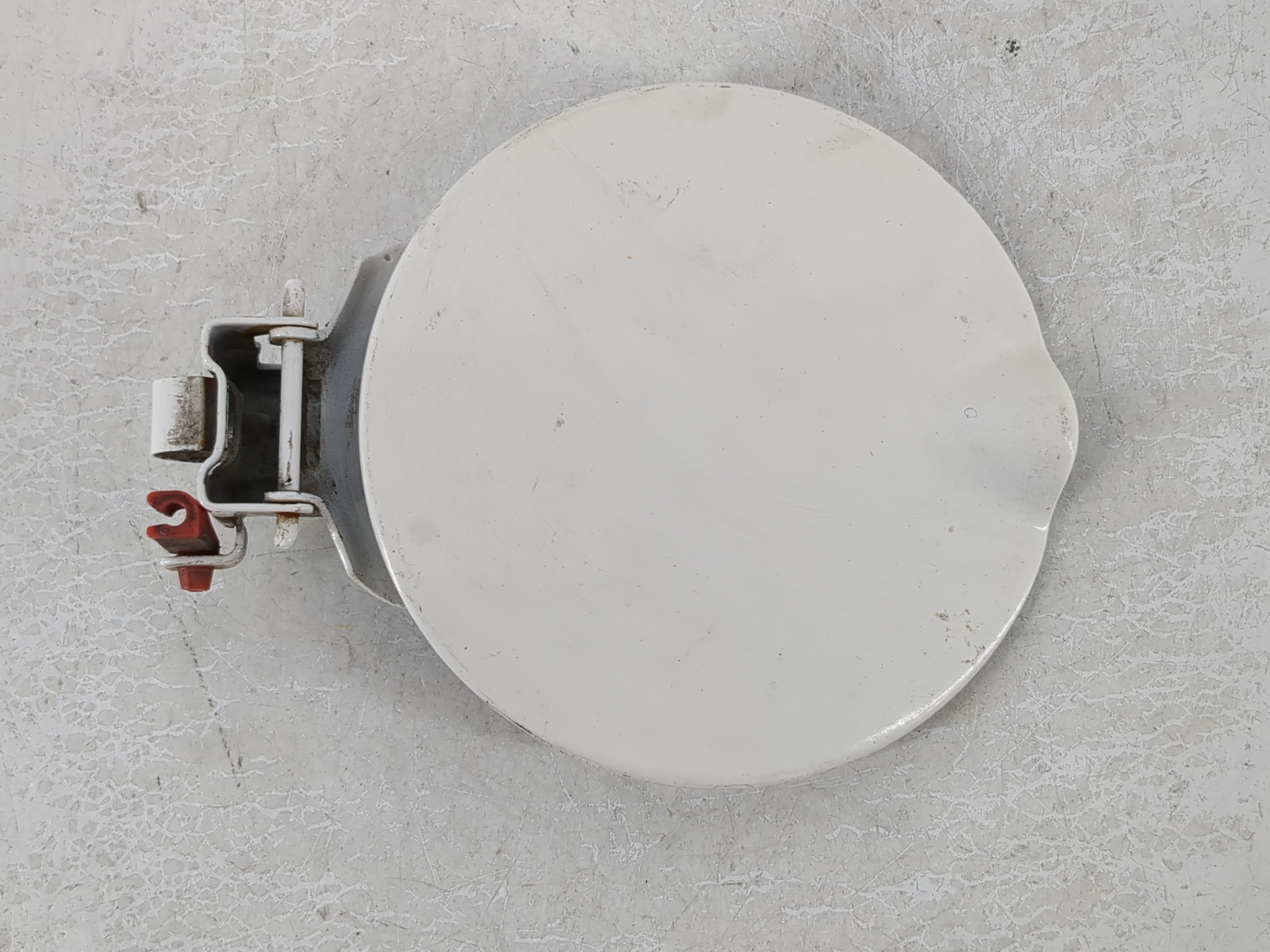 2008 Dodge Grand Caravan Fuel Tank Door Lid Gas Tank White 1065705 - Oemusedautoparts1.com