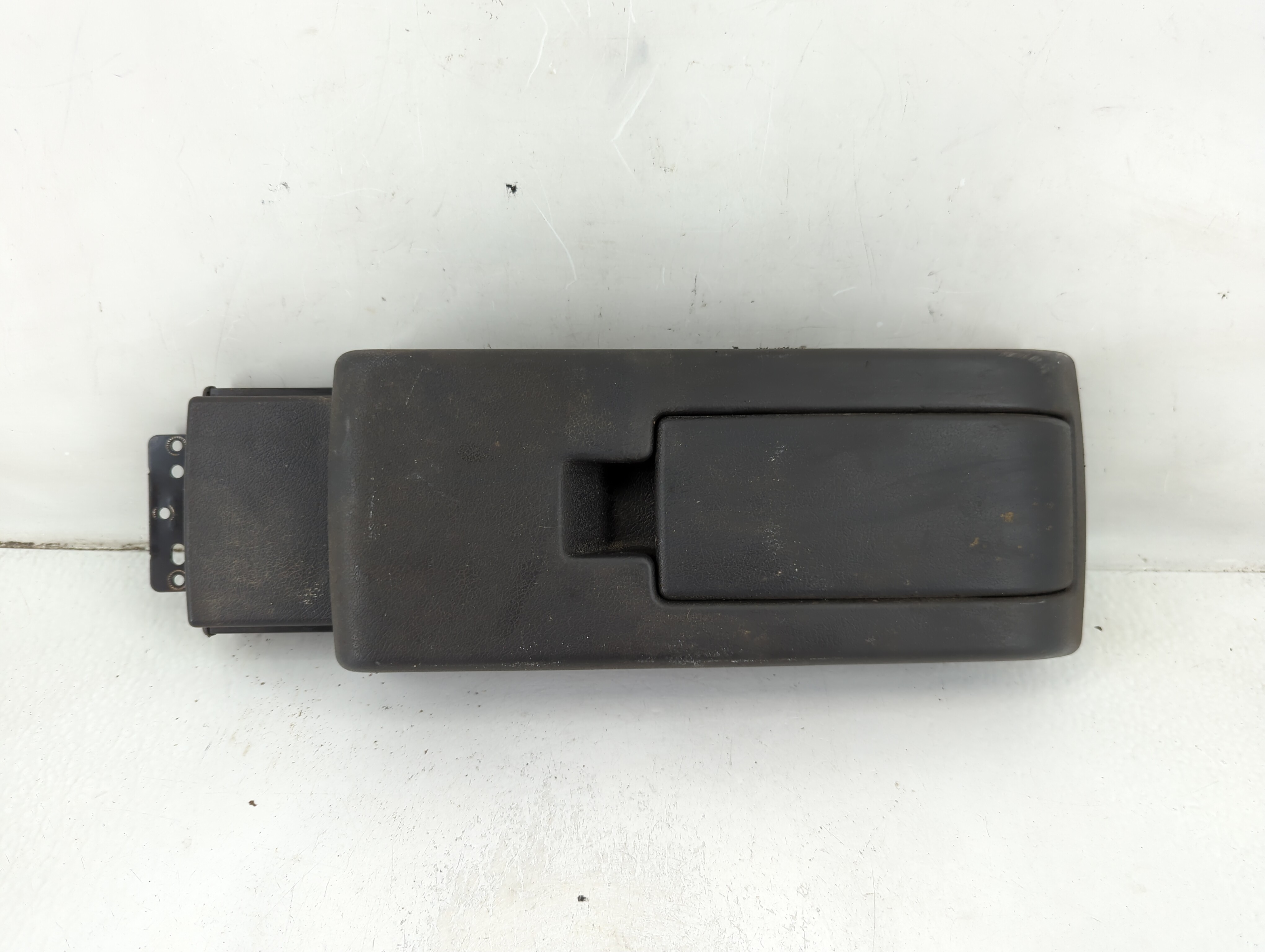 Picture of 2007-2009 Dodge Caliber Center Console Armrest Cover Lid Black 1065774