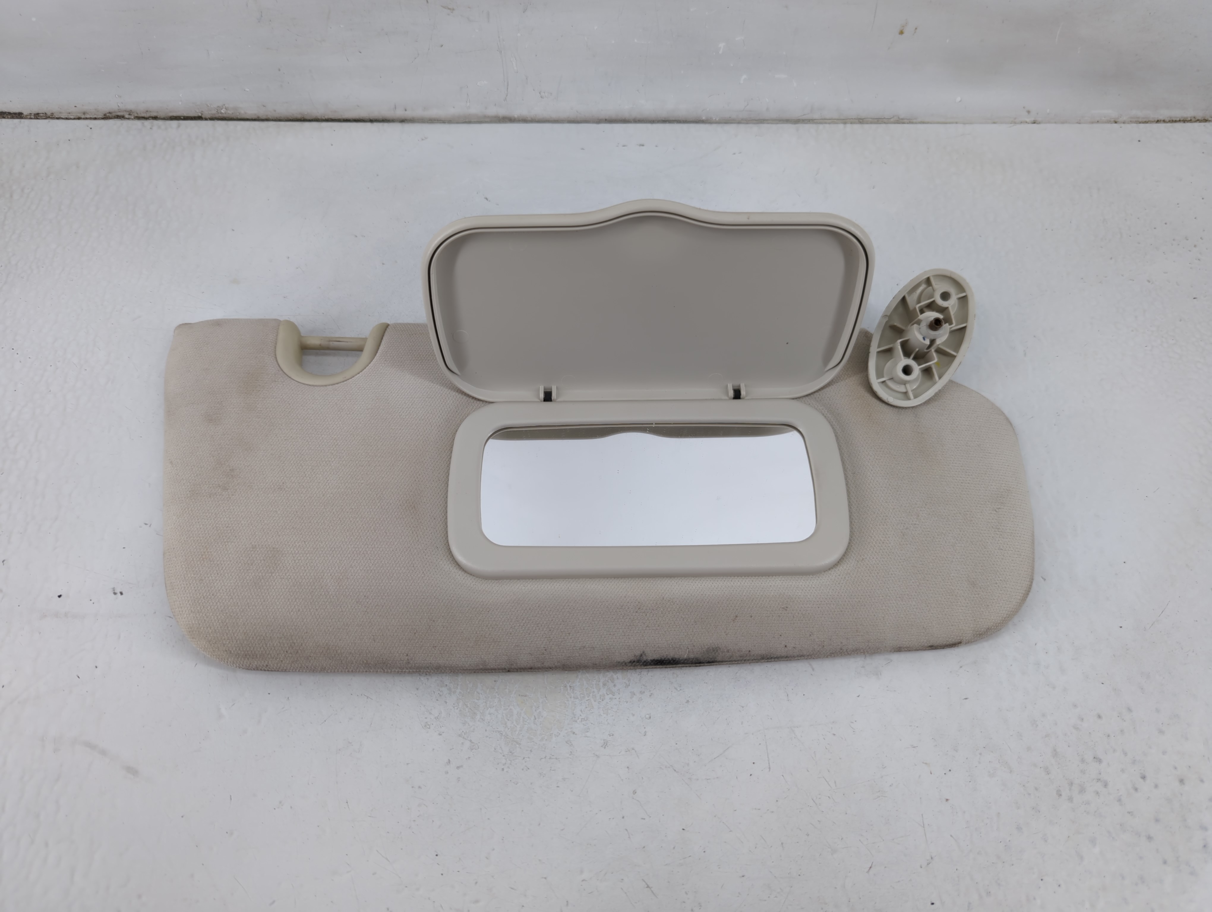 Picture of 2009-2012 Dodge Caliber Passenger Sun Visor Mirror Right Sunvisor Grey 1065776