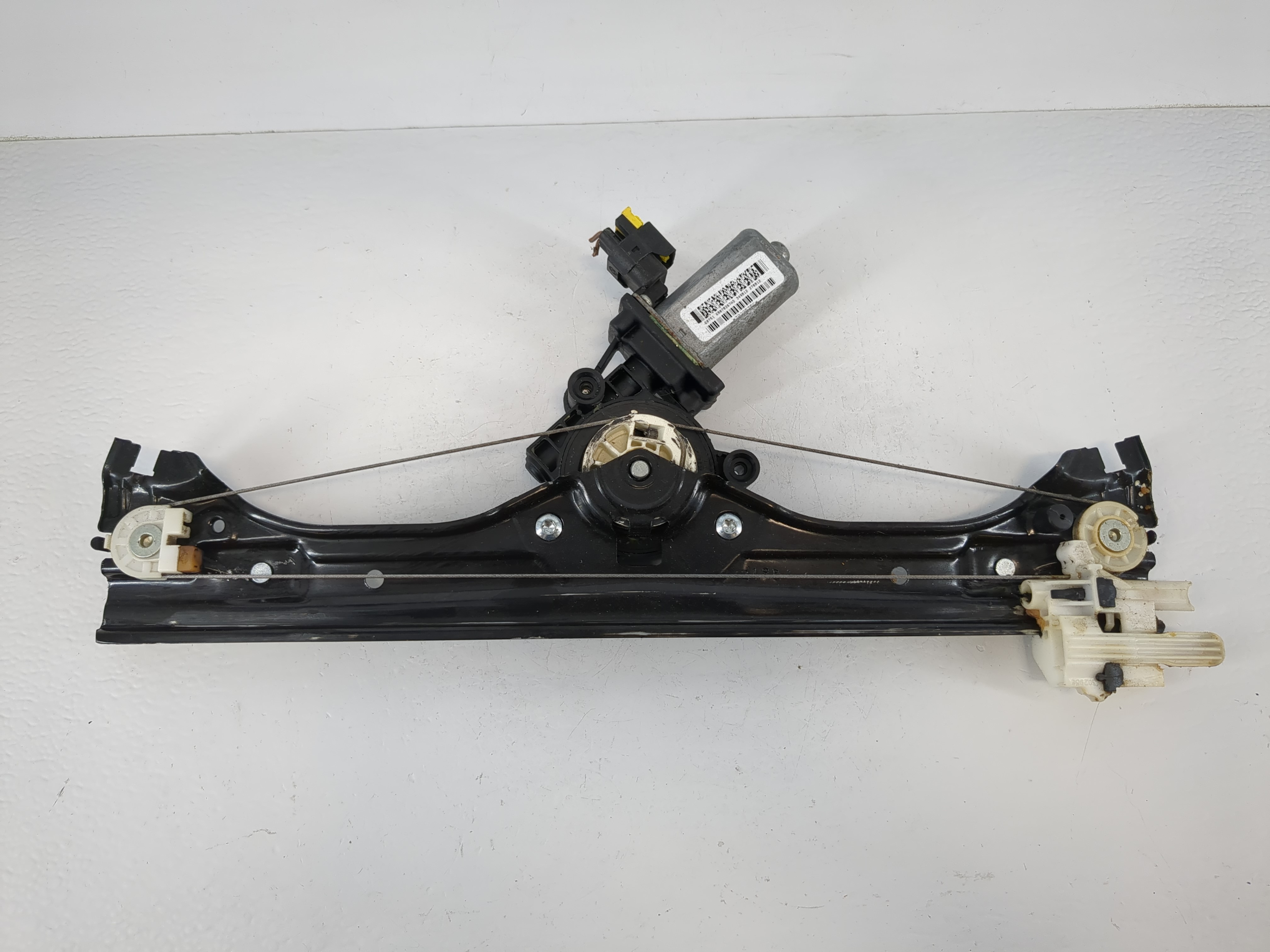 2012-2017 Fiat 500 Driver Left Front Window Regulator 1065881 - Oemusedautoparts1.com