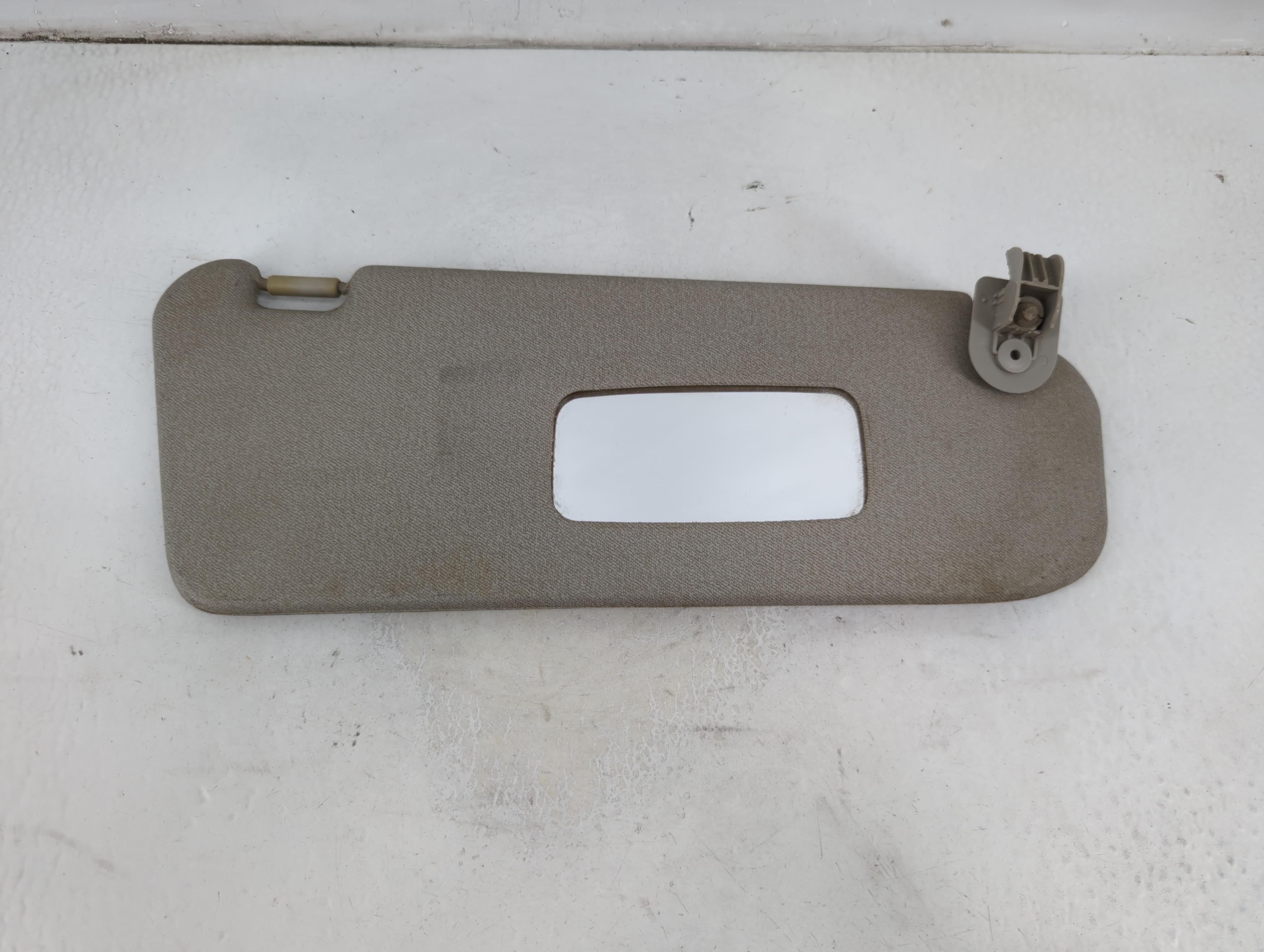 Picture of 2006-2011 Chevrolet Aveo Passenger Sun Visor Mirror Right Sunvisor Grey 1065909