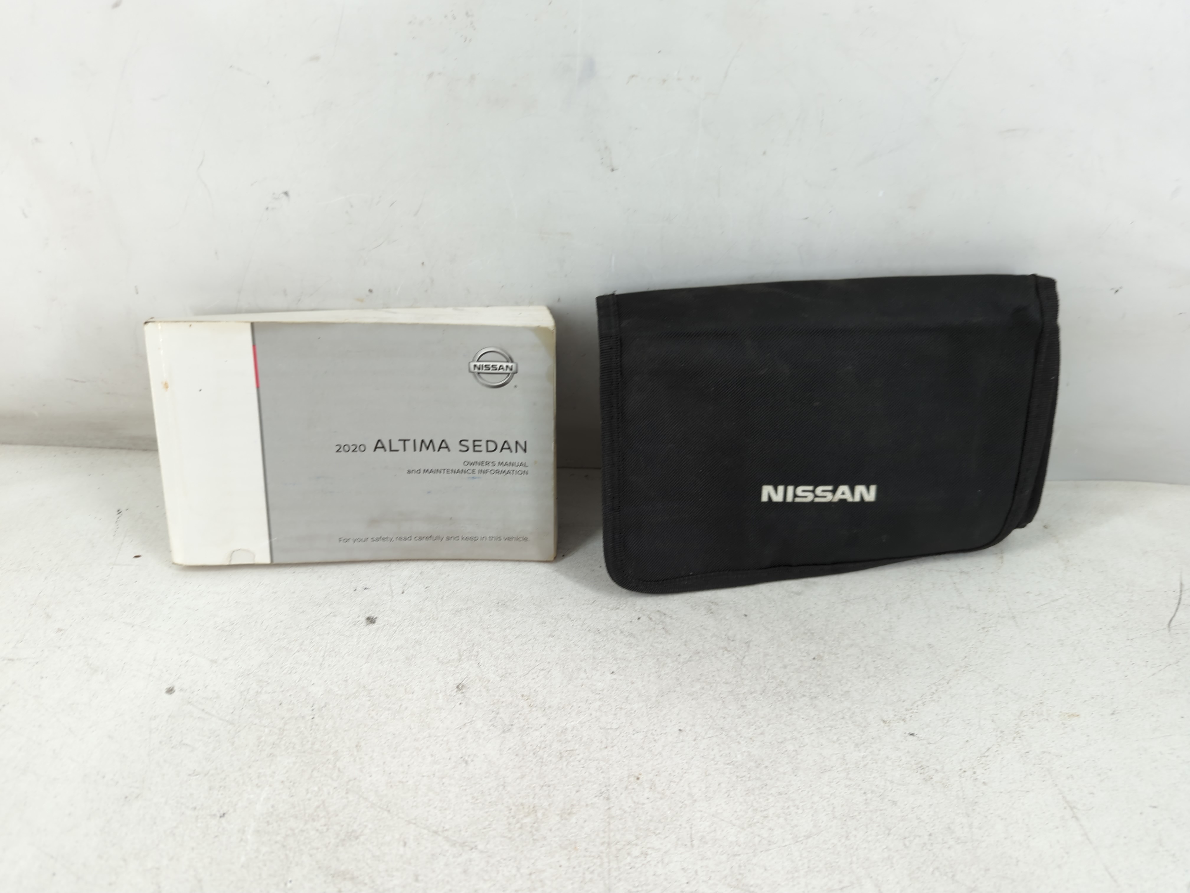 Picture of 2020 Nissan Altima Owners Manual Book Guide 1066218