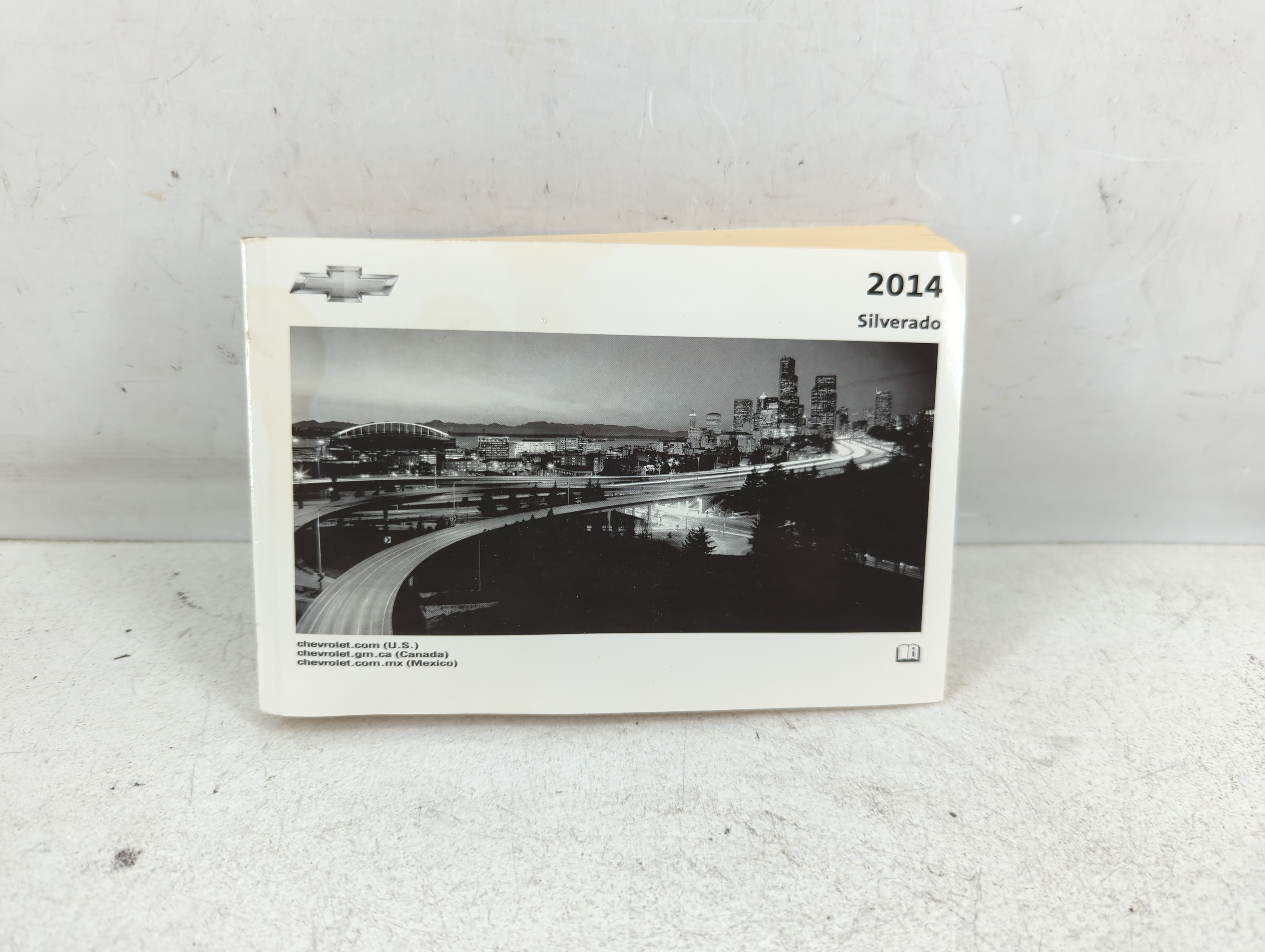 Picture of 2014 Chevrolet Silverado 1500 Owners Manual Book Guide 1066231