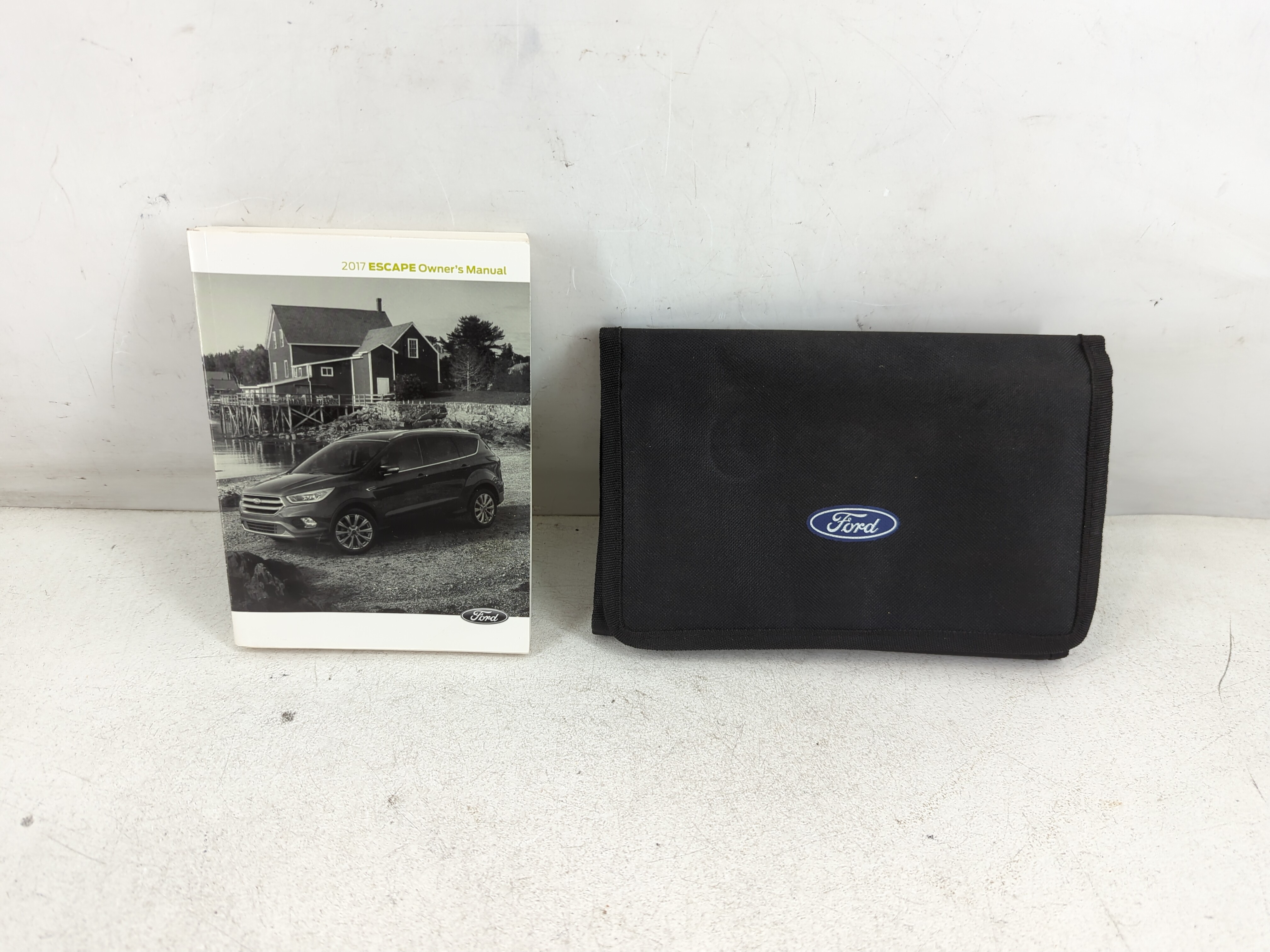 Picture of 2017 Ford Escape Owners Manual Book Guide 1066270