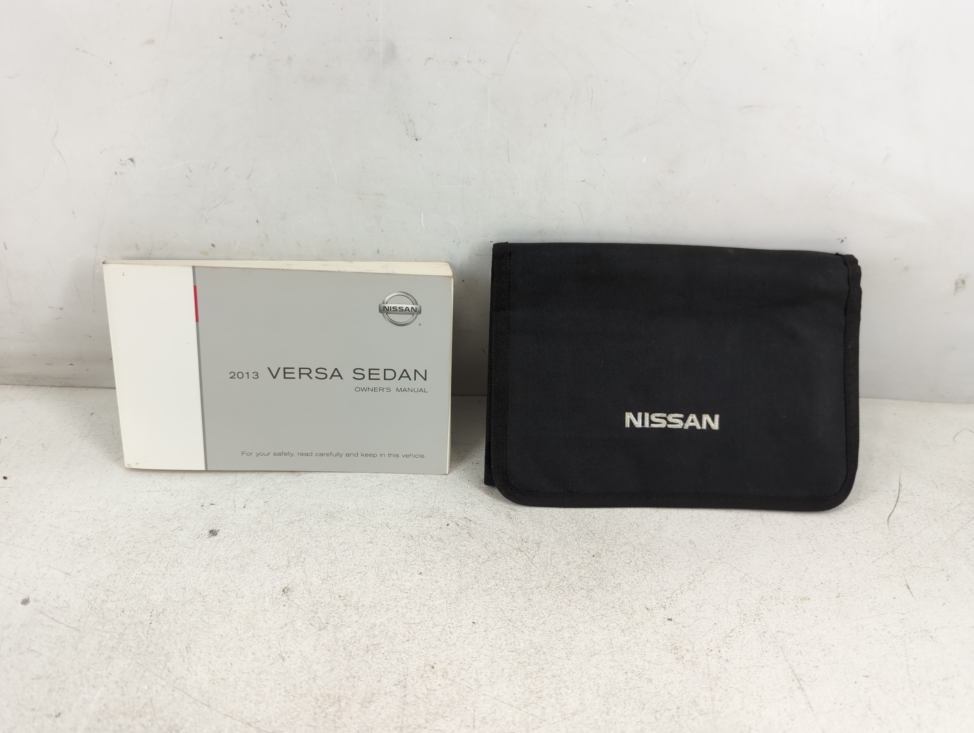 2013 Nissan Versa Owners Manual Book Guide 1066277 - Oemusedautoparts1.com