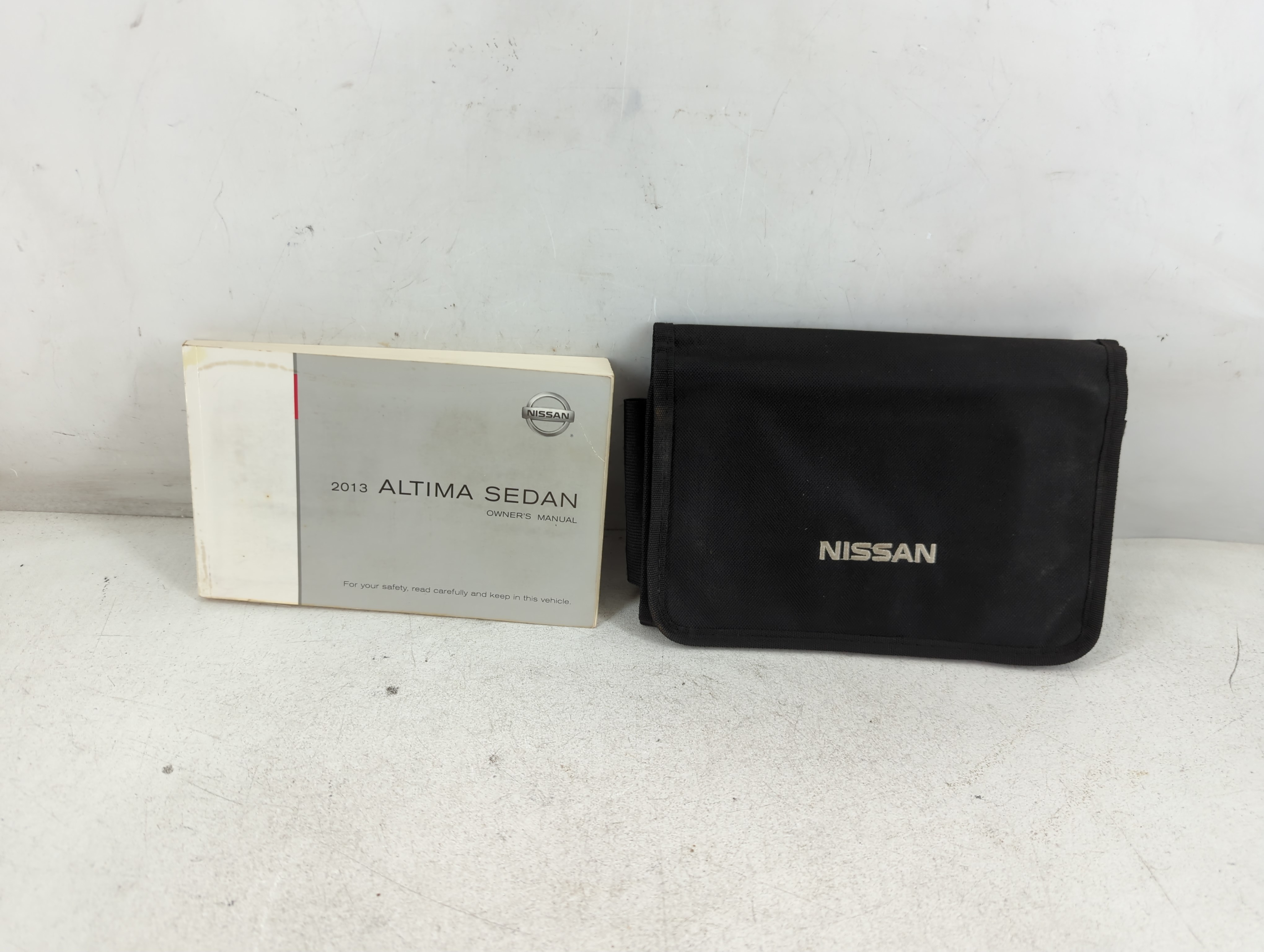 Picture of 2013 Nissan Altima Owners Manual Book Guide 1066309