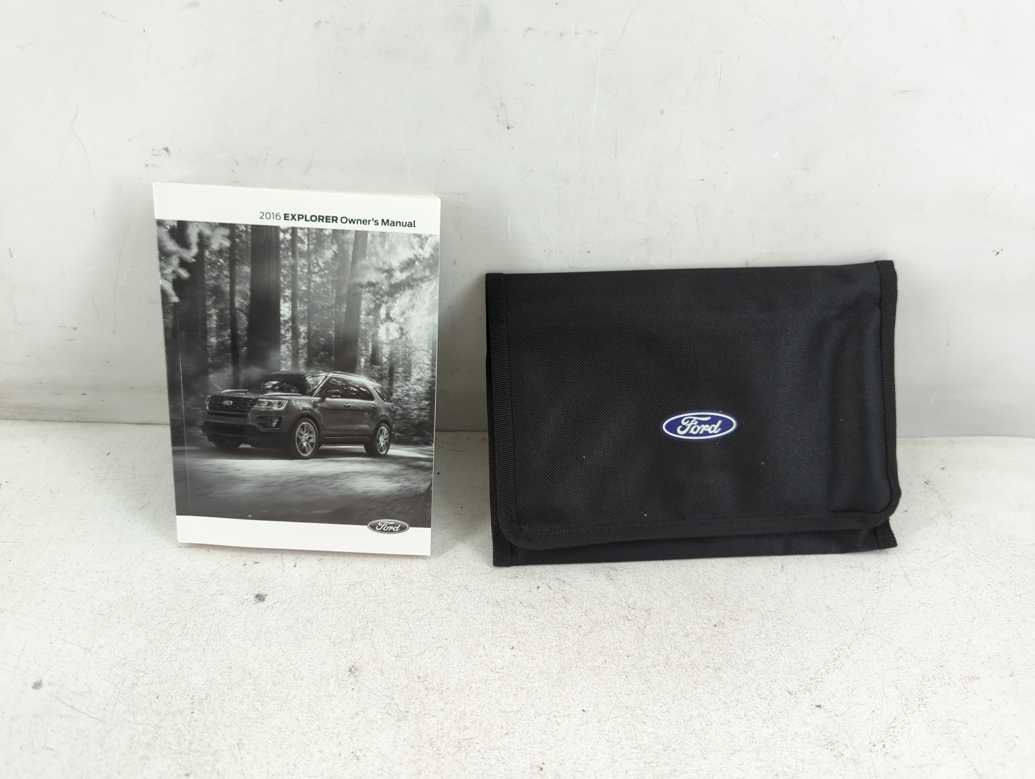 2016 Ford Explorer Owners Manual Book Guide 1066398 - Oemusedautoparts1.com