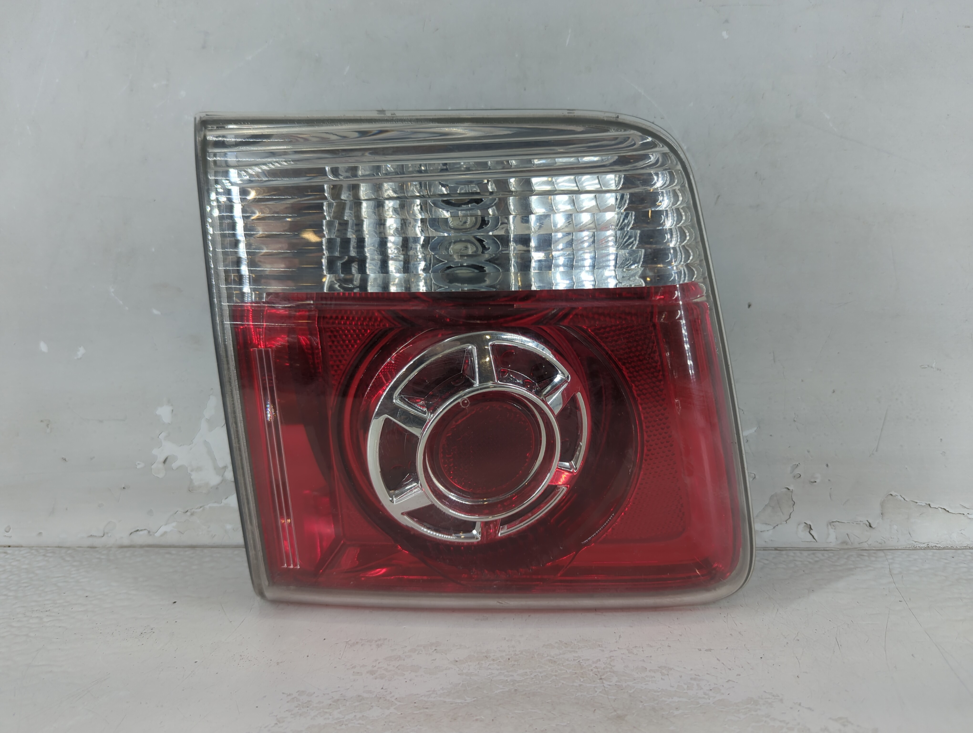Picture of 2007-2012 Gmc Acadia Driver Left Side Tail Light Taillight Oem 1066441