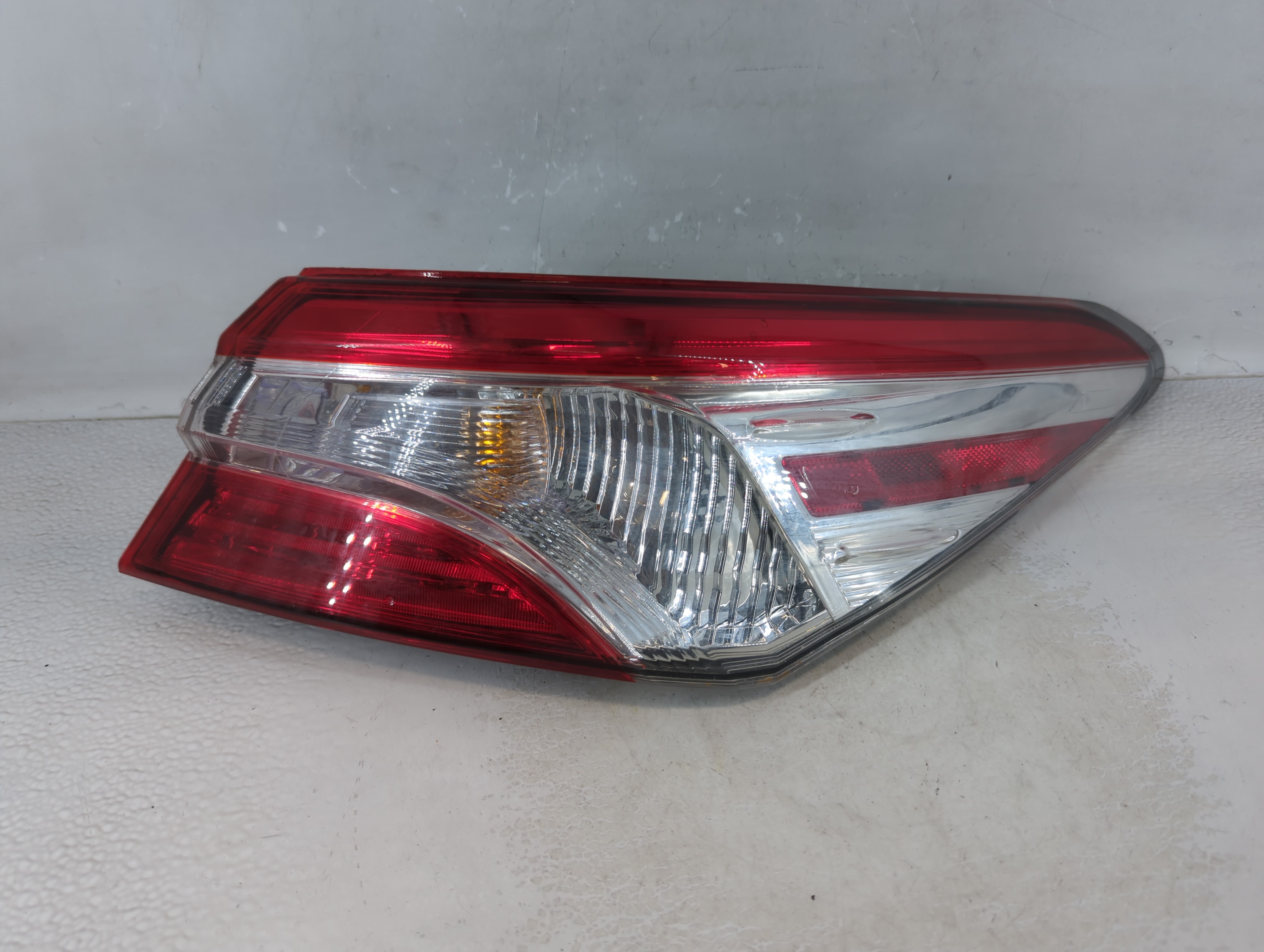 2018-2022 Toyota Camry Passenger Right Side Tail Light Taillight Oem 1066442 - Oemusedautoparts1.com